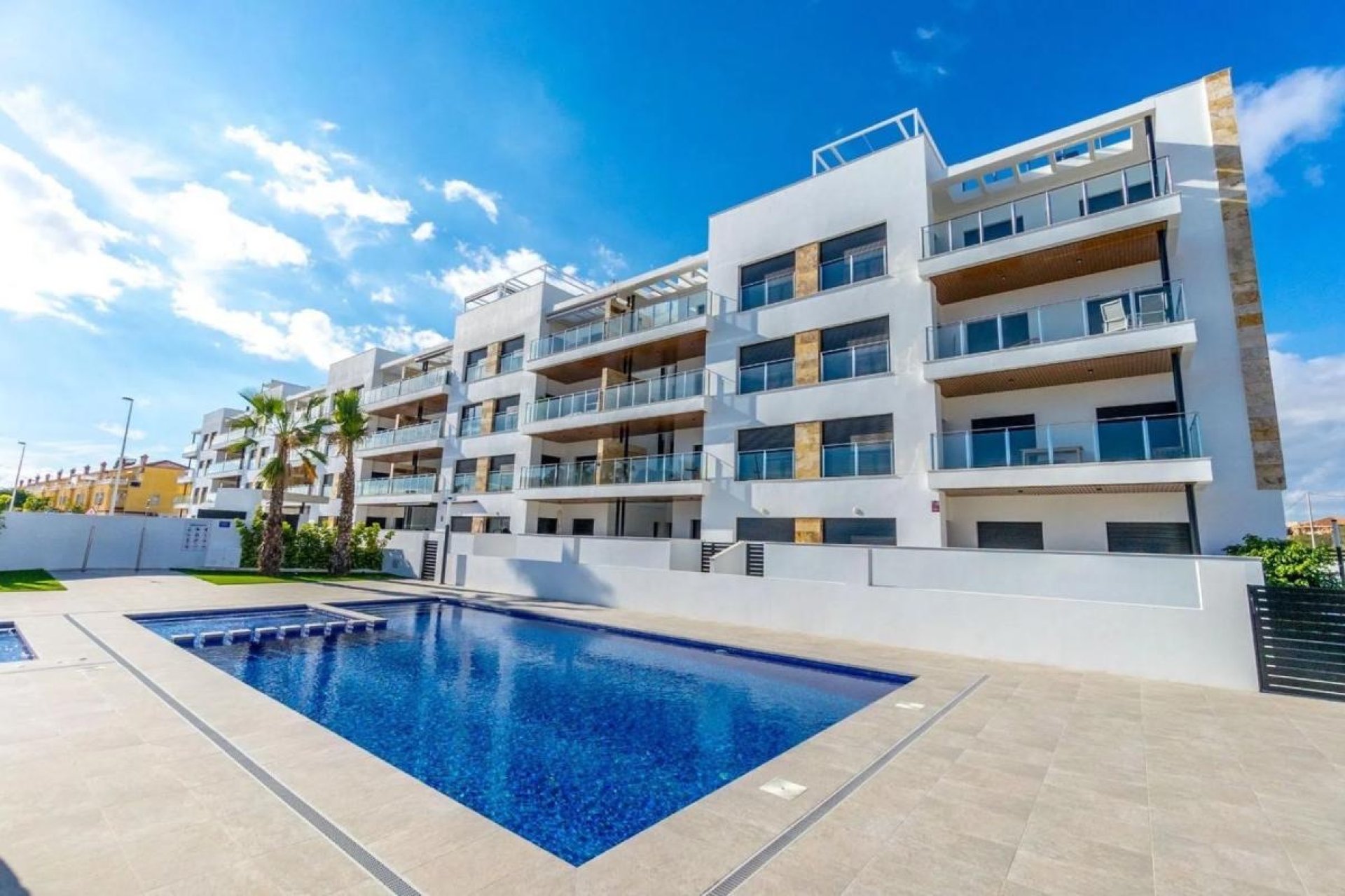 Obra nueva - Planta Baja -
Torrevieja