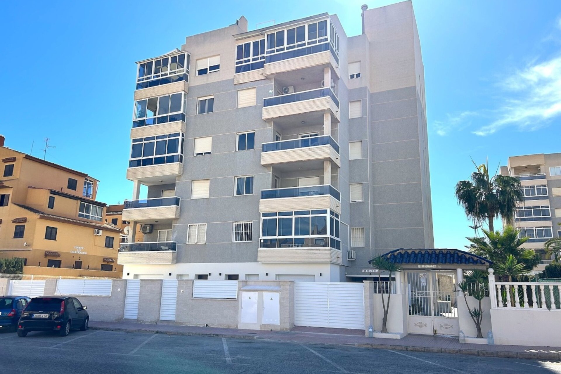 Obra nueva - Planta Baja -
Torrevieja