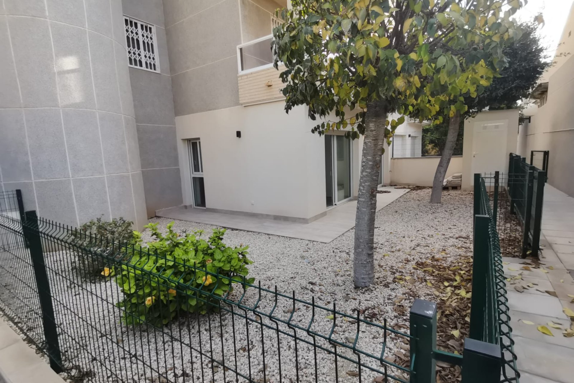 Obra nueva - Planta Baja -
Torrevieja