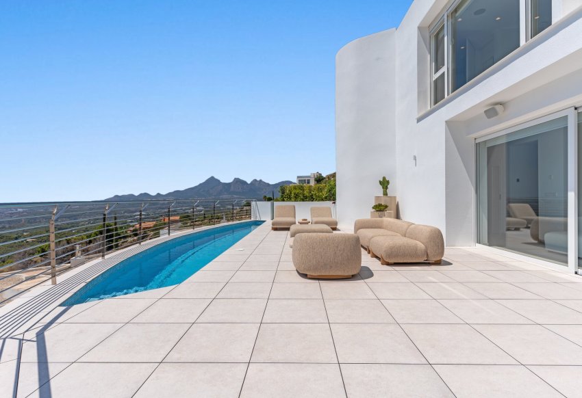Obra nueva - Villa -
Altea