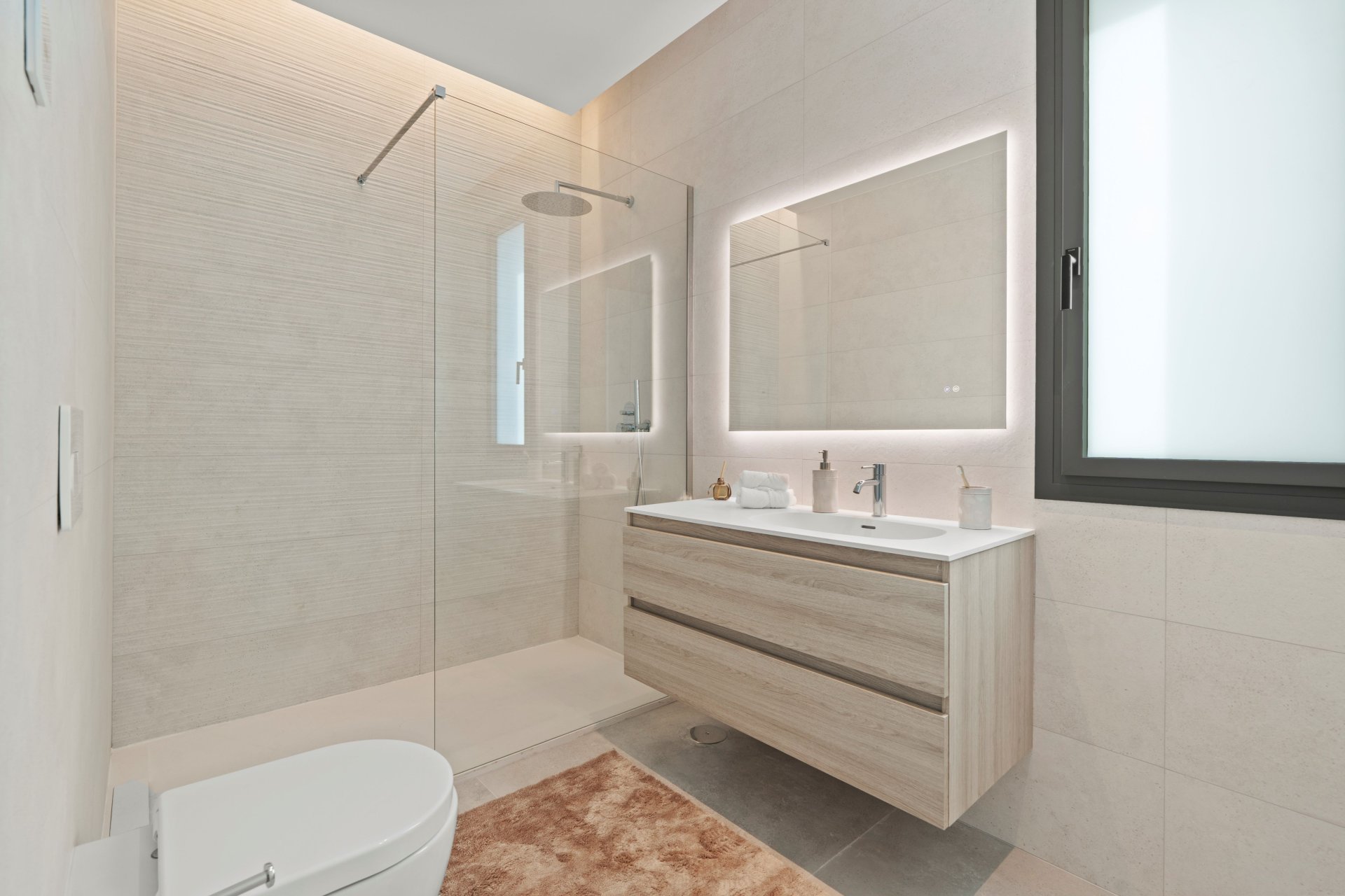 Obra nueva - Villa -
Benidorm