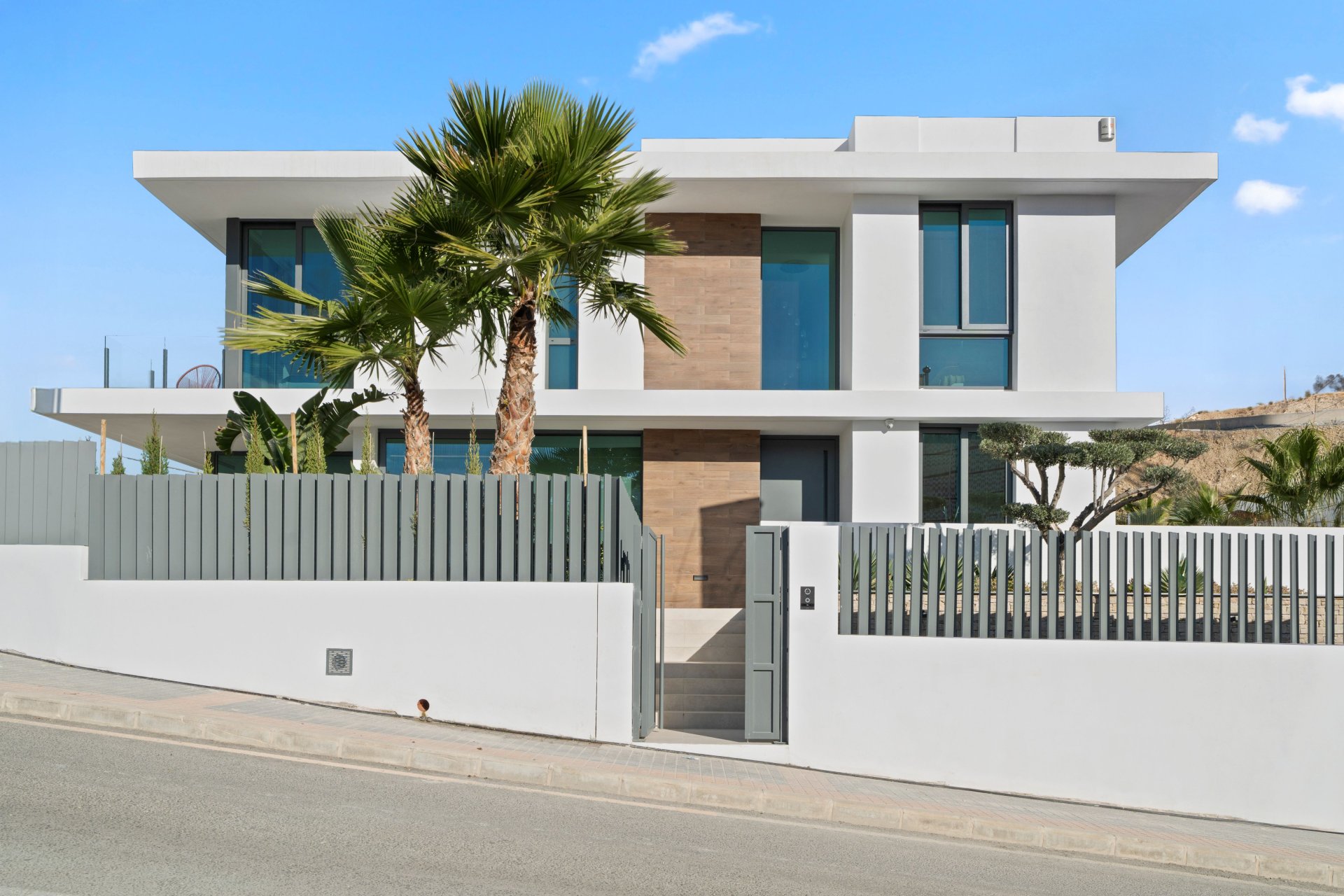 Obra nueva - Villa -
Benidorm