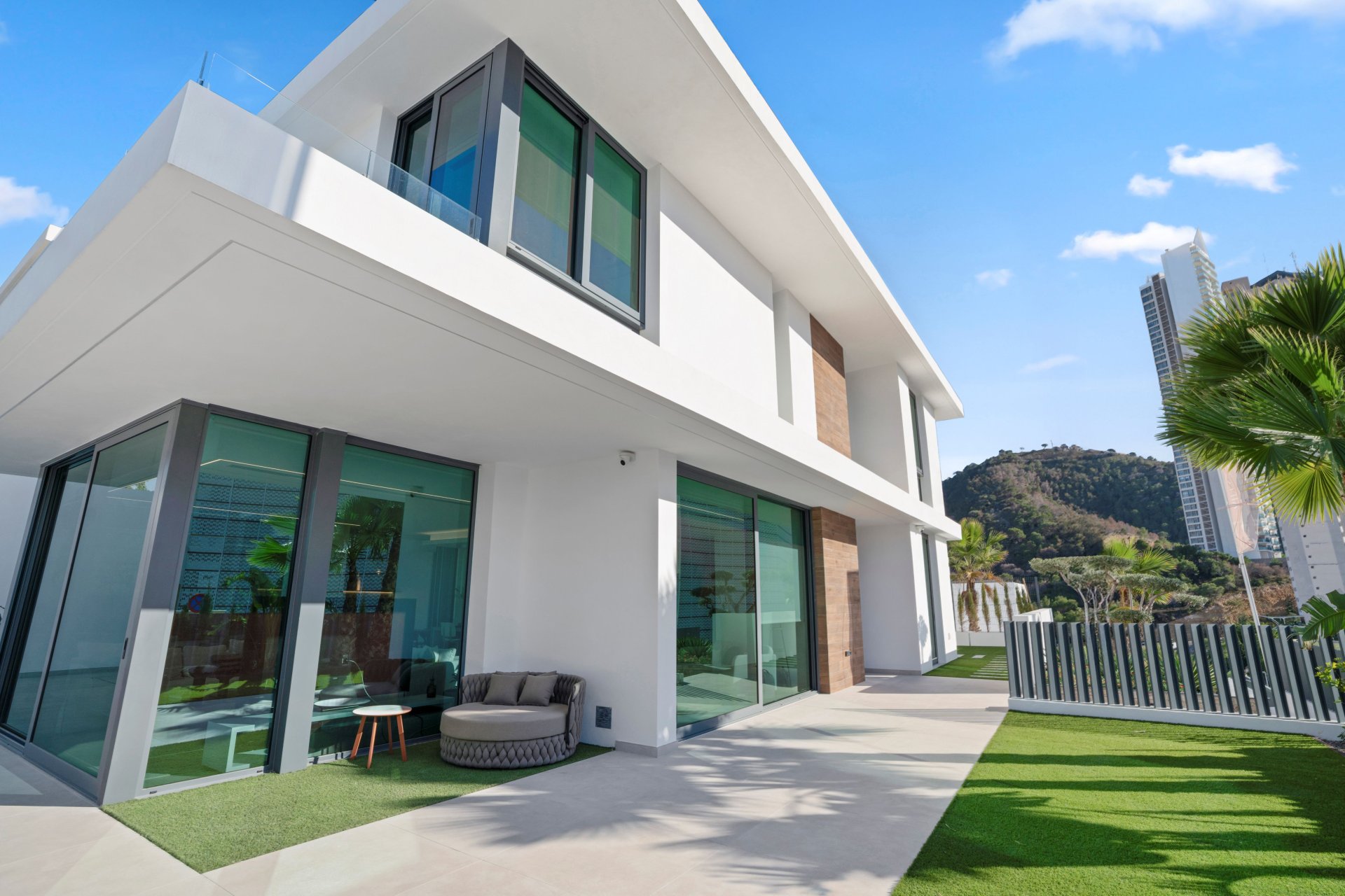 Obra nueva - Villa -
Benidorm