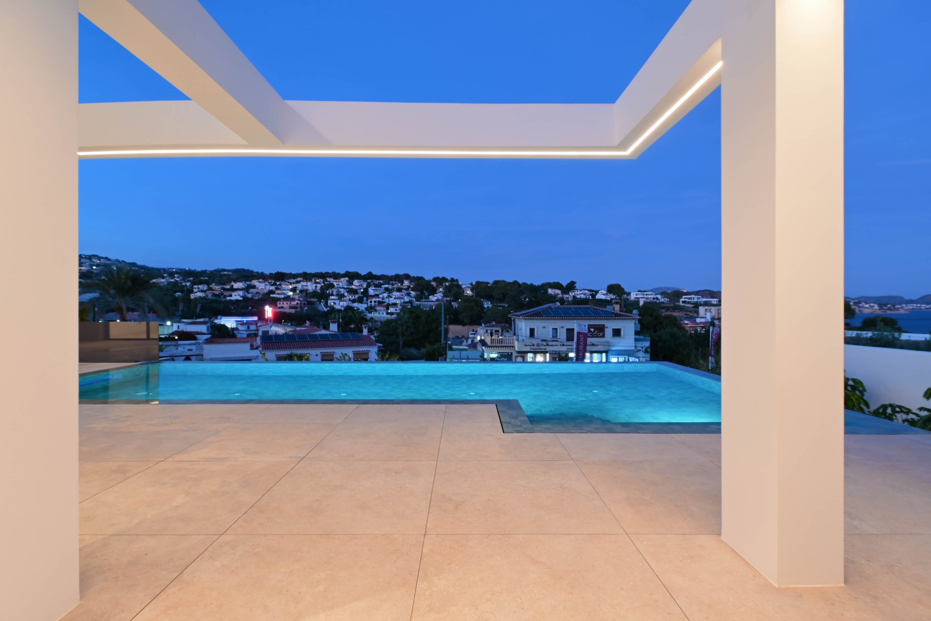 Obra nueva - Villa -
Benissa