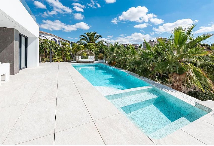 Obra nueva - Villa -
Calpe