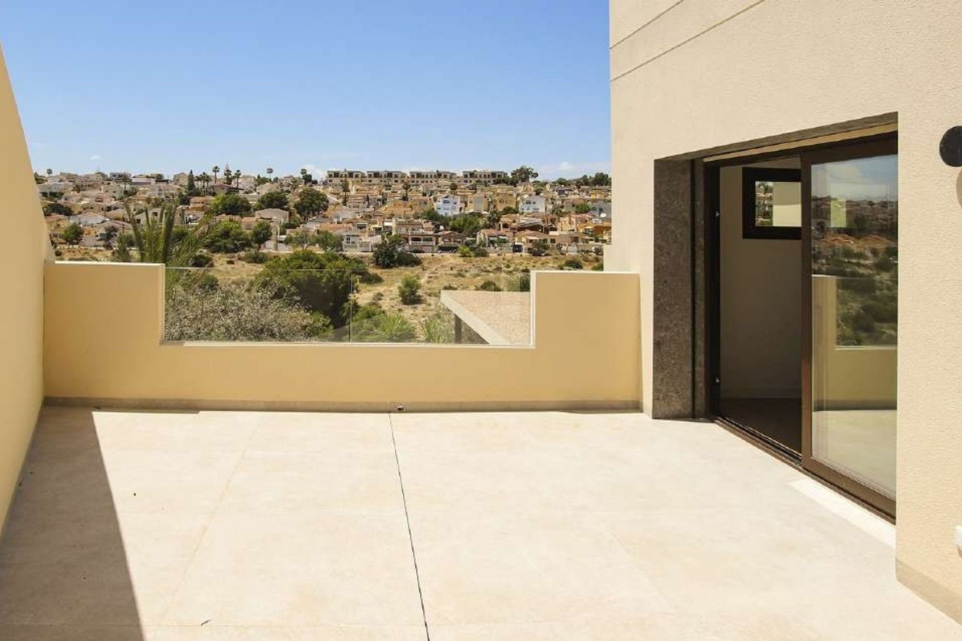 Obra nueva - Villa -
La Marina