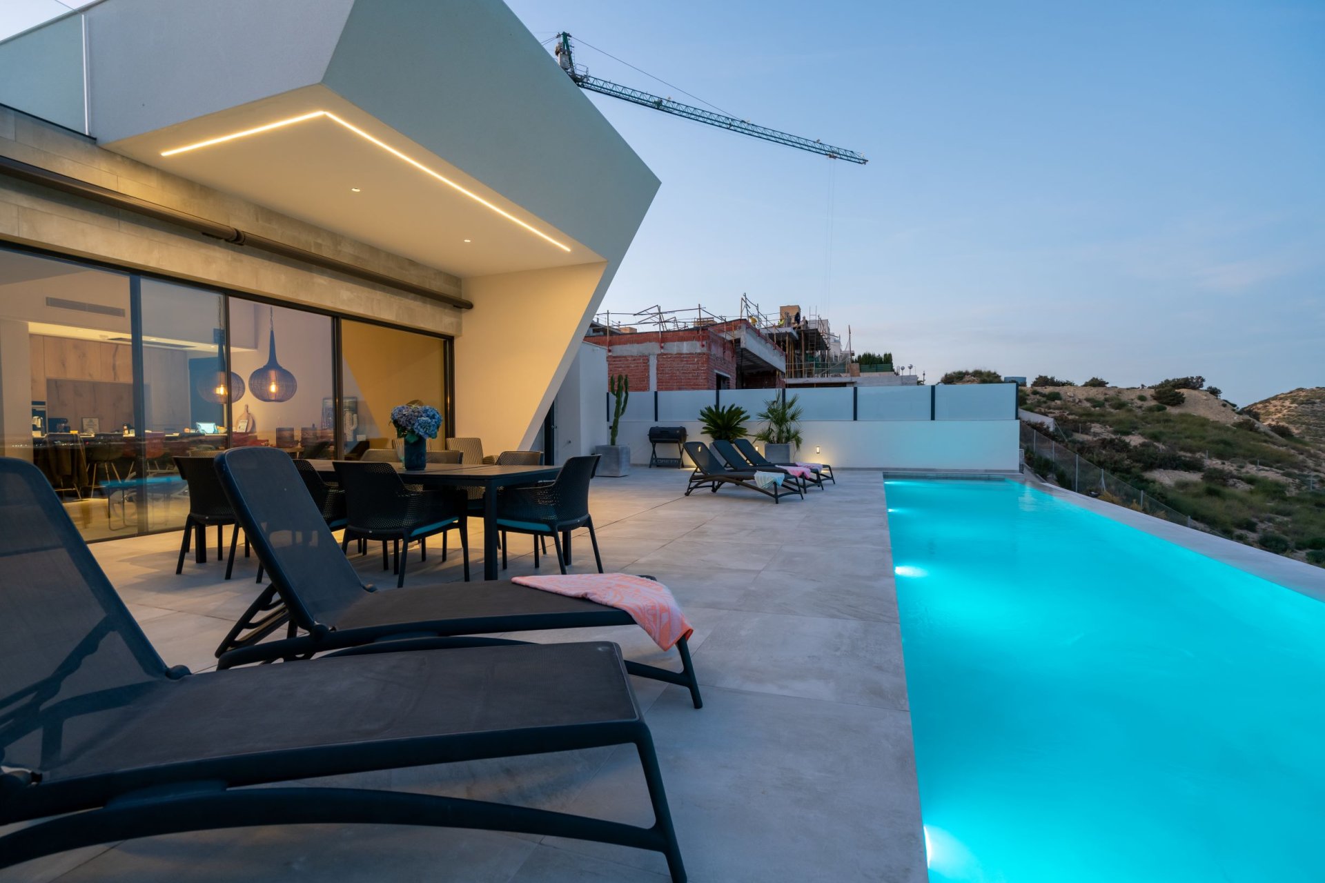 Obra nueva - Villa -
Rojales