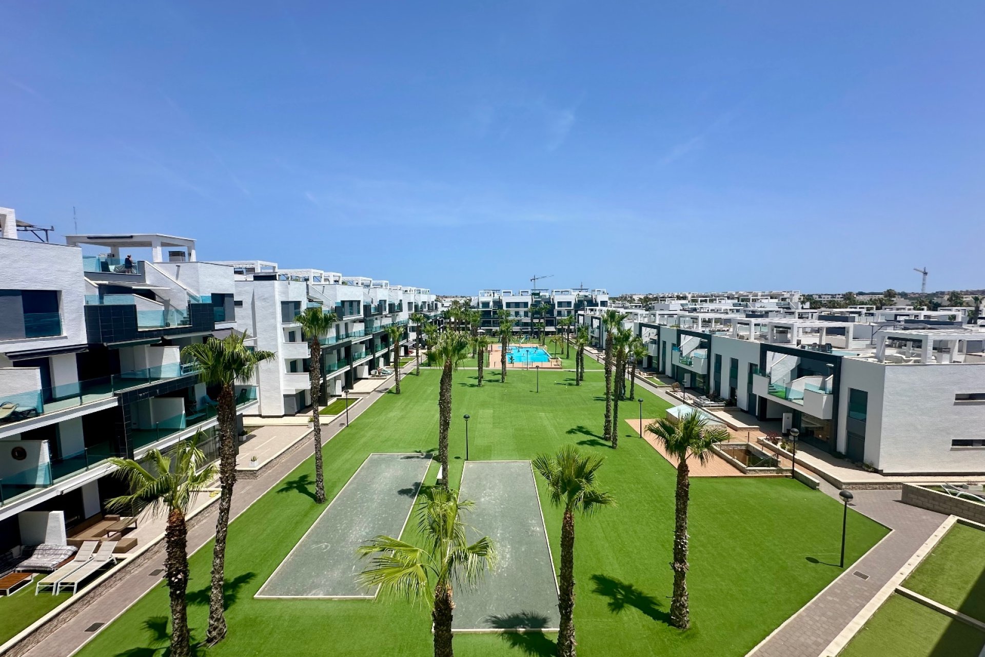 Resale - apartment -
Guardamar del Segura - El Raso
