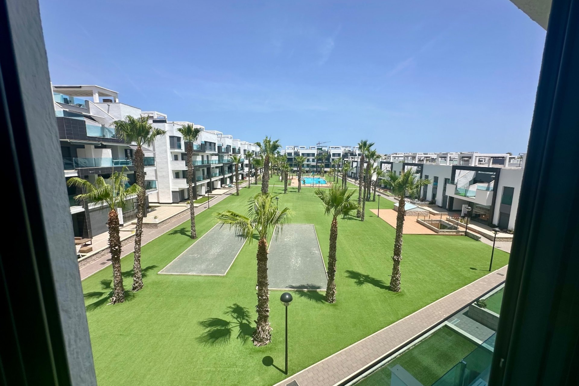 Resale - apartment -
Guardamar del Segura - El Raso