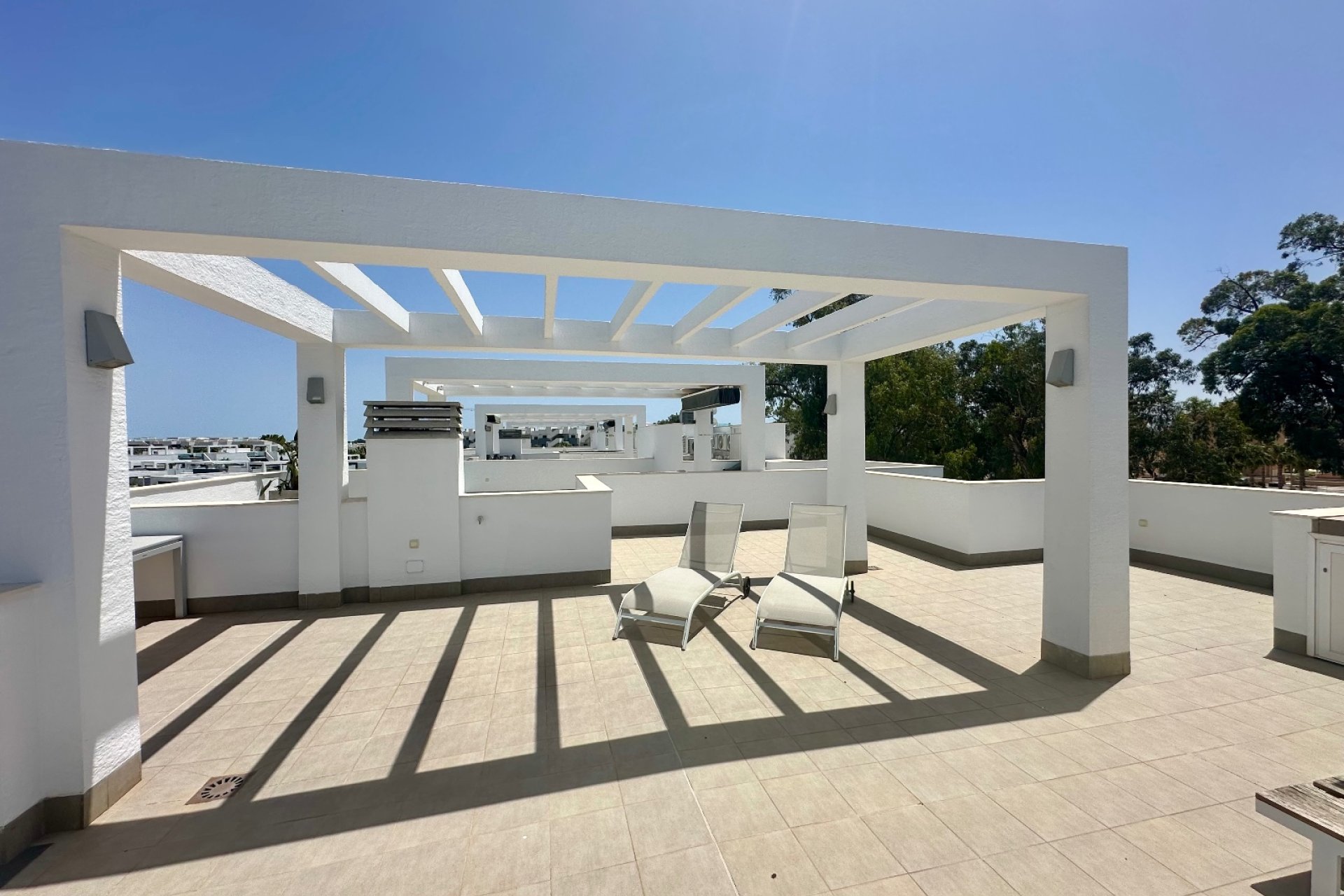 Resale - apartment -
Guardamar del Segura - El Raso