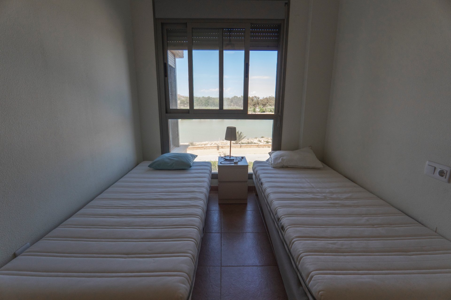 Resale - apartment -
Guardamar del Segura - Puerto Deportivo