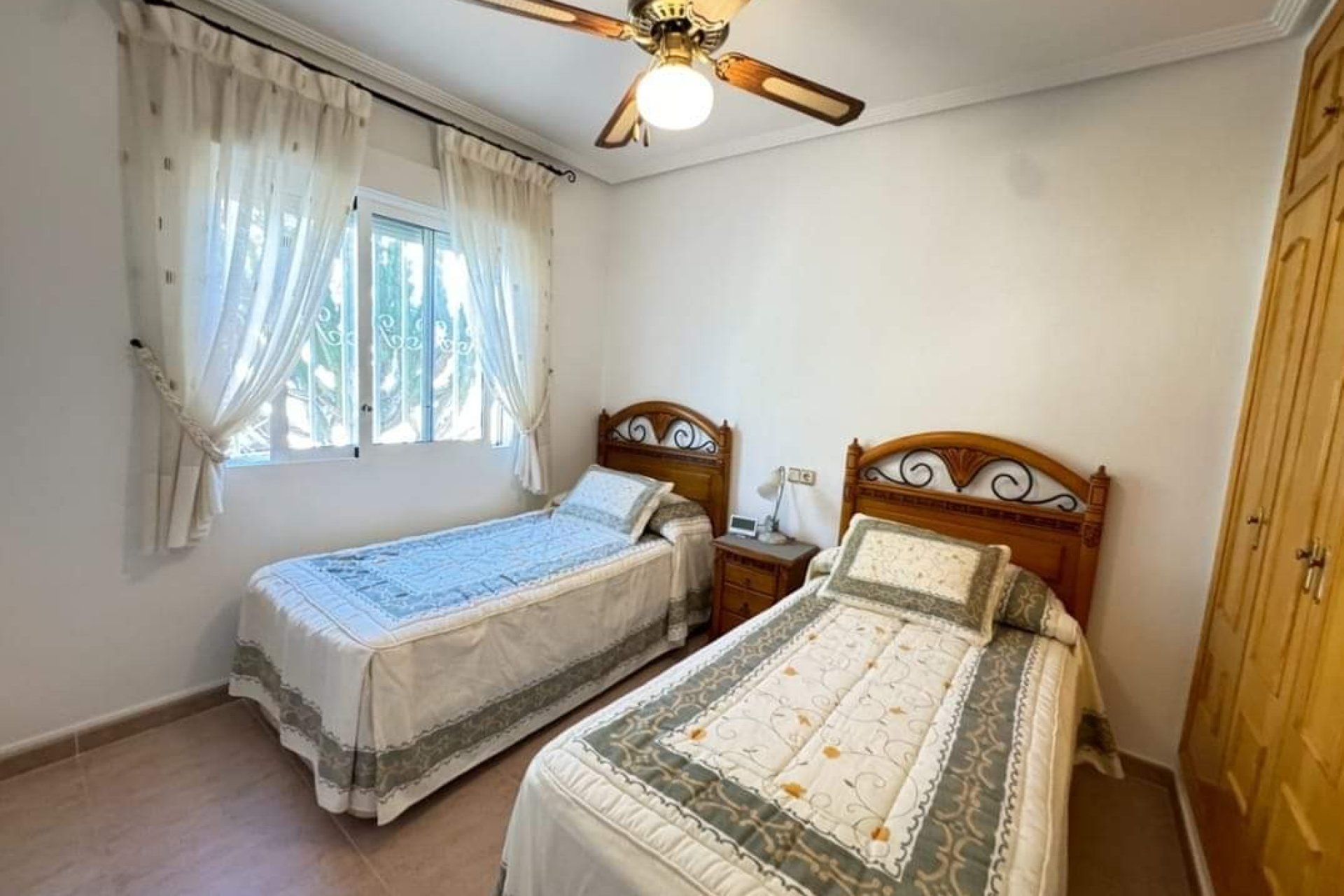 Resale - apartment -
Orihuela Costa - Villamartín
