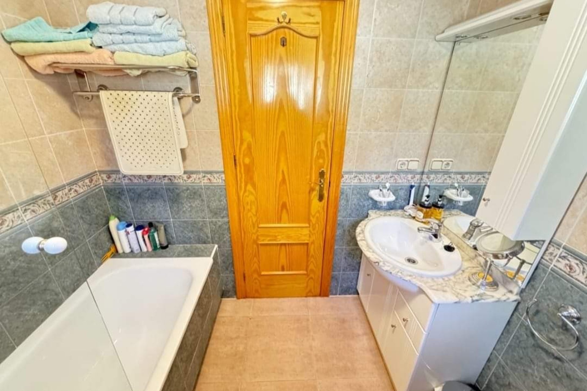 Resale - apartment -
Orihuela Costa - Villamartín