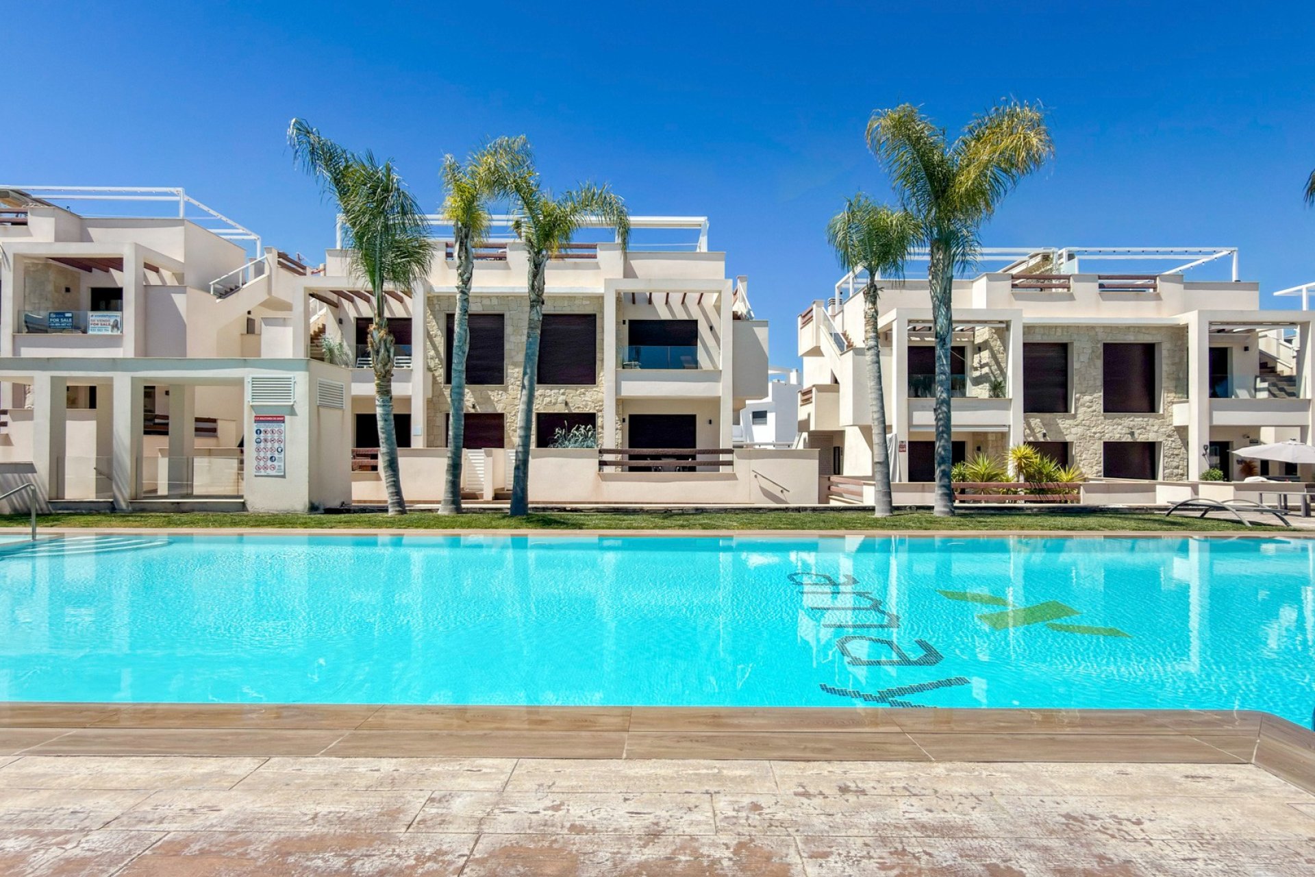 Resale - apartment -
Torrevieja - Los Balcones