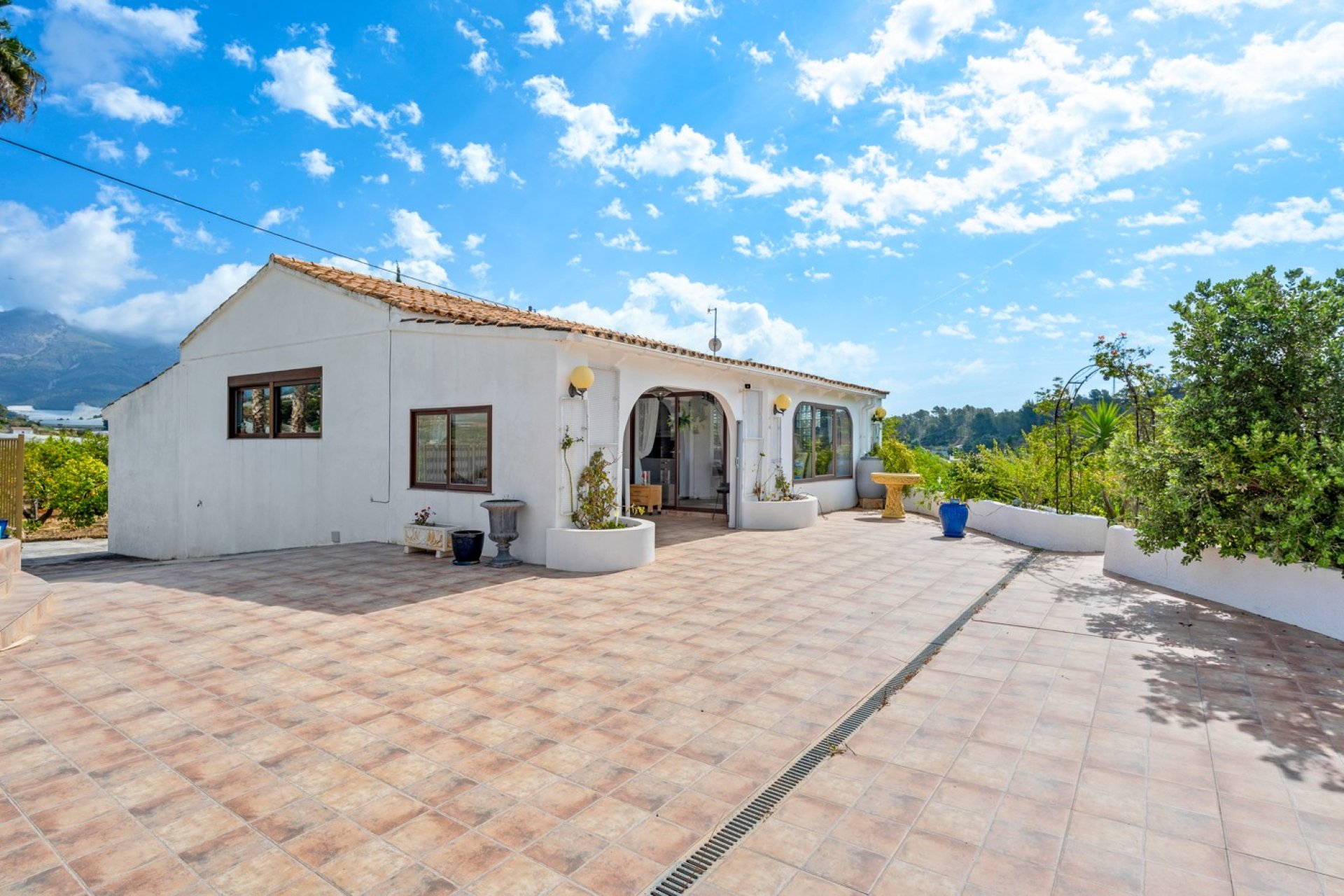 Resale - Country House -
La Nucía