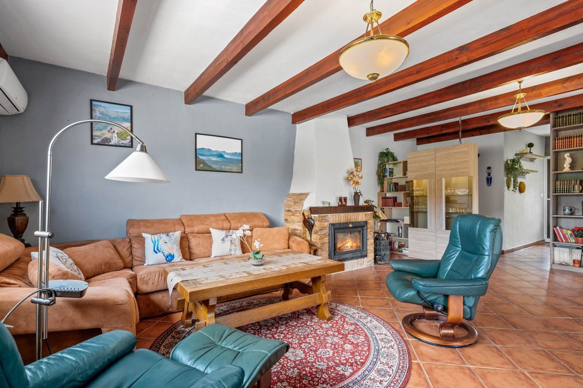 Resale - Country House -
La Nucía