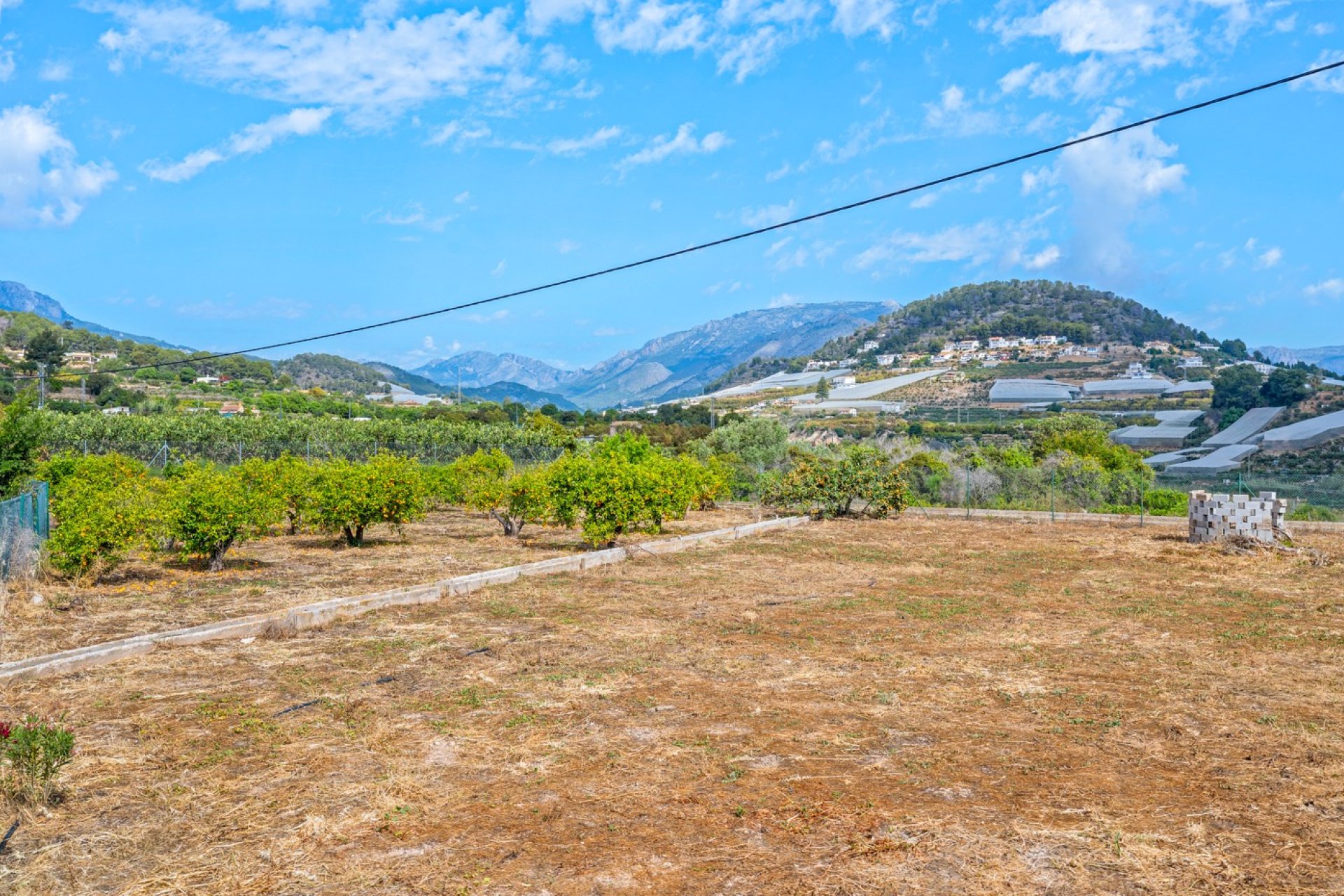 Resale - Country House -
La Nucía