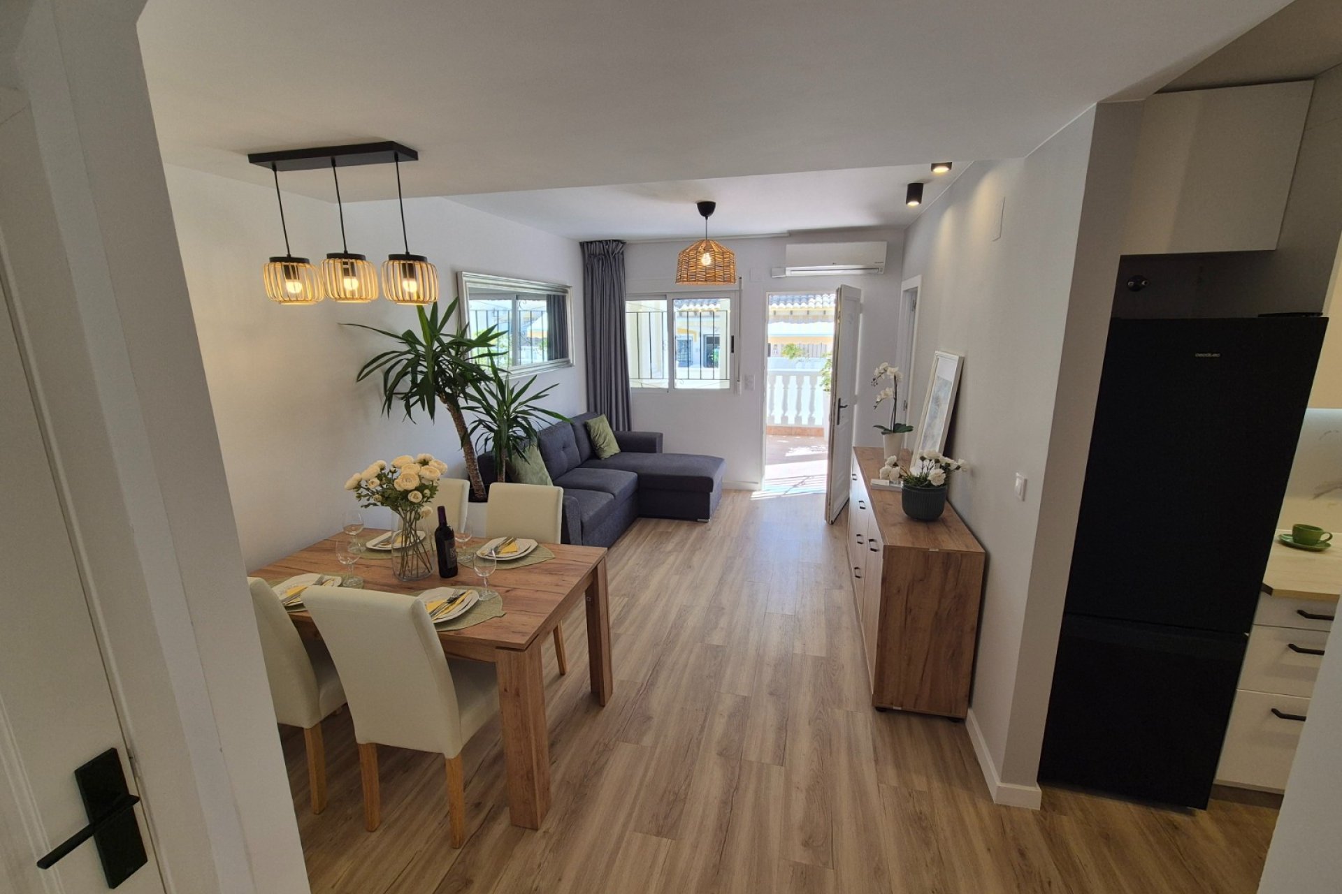 Resale - Townhouse -
Alicante - La Florida