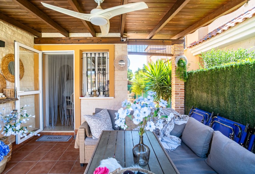Resale - Townhouse -
Guardamar del Segura - El Raso