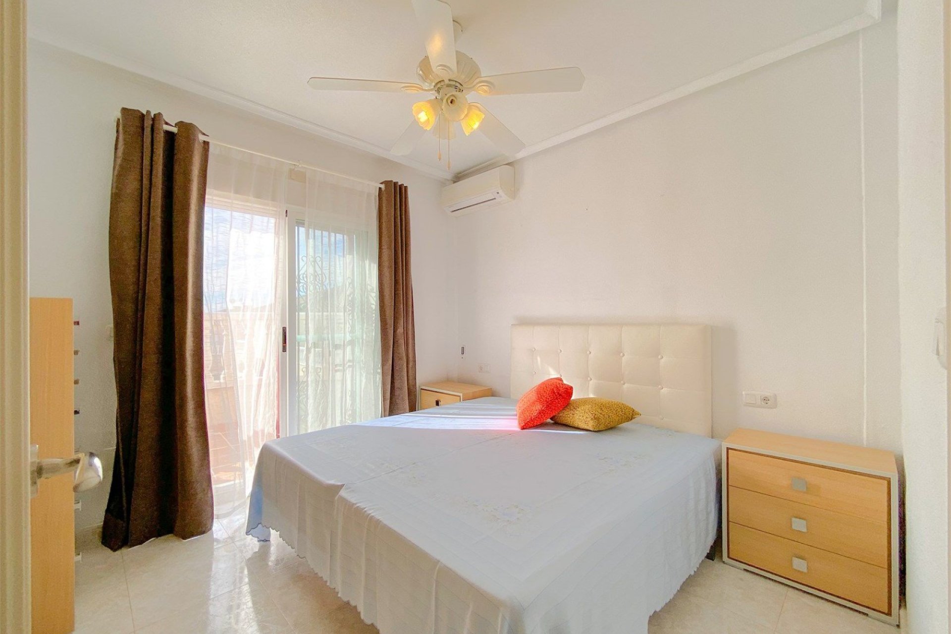 Resale - Townhouse -
Torrevieja - Nueva Torrevieja