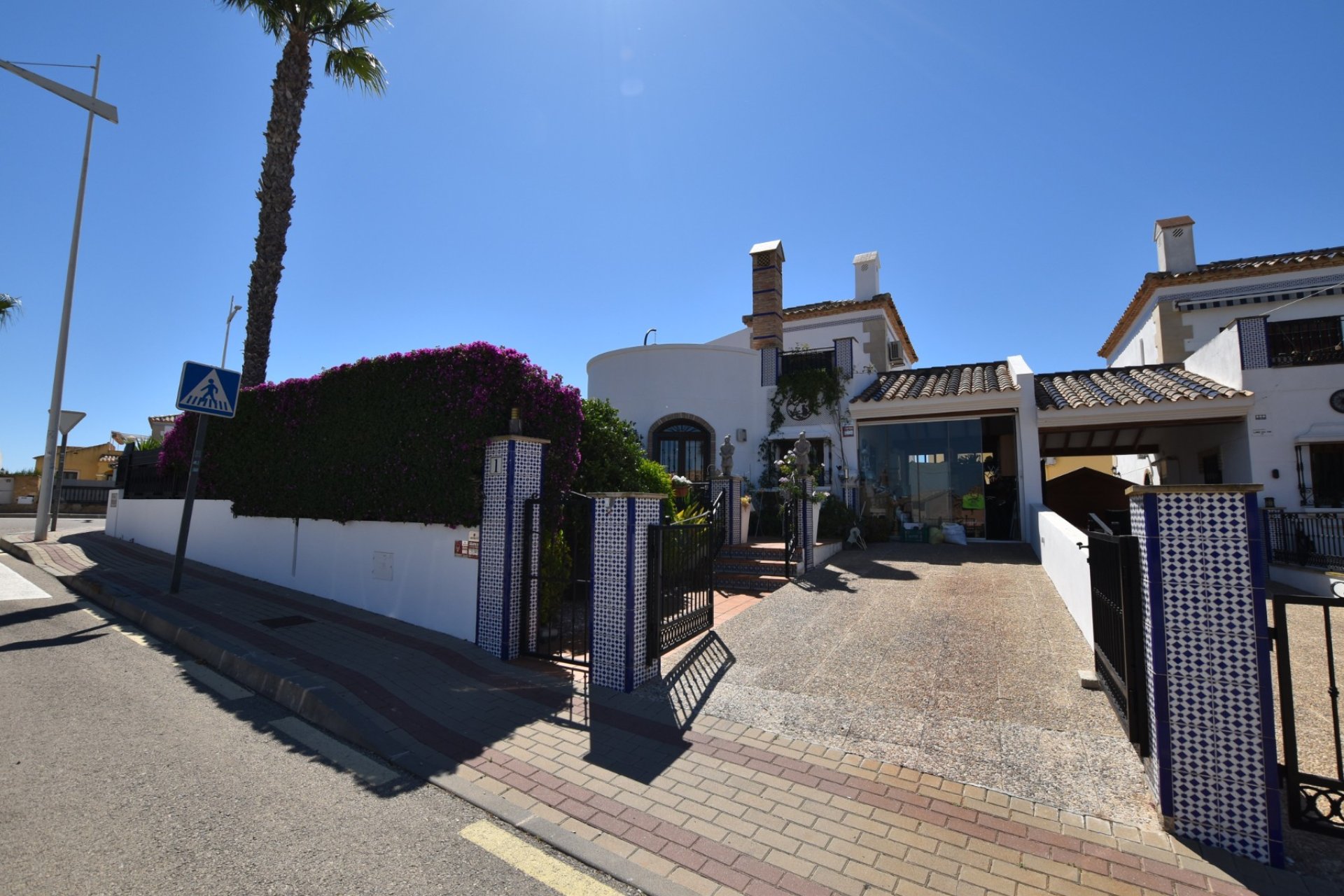 Resale - Villa -
Algorfa - La finca Golf