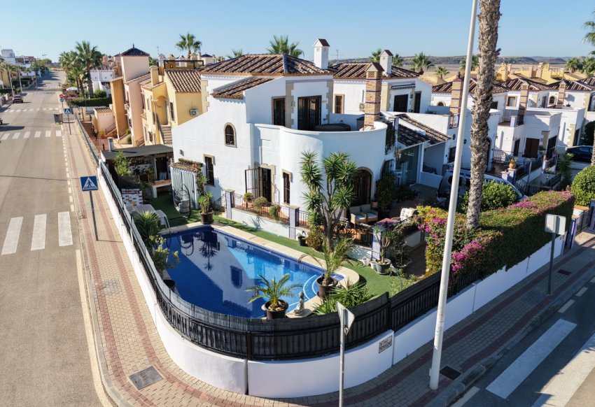 Resale - Villa -
Algorfa - La finca Golf