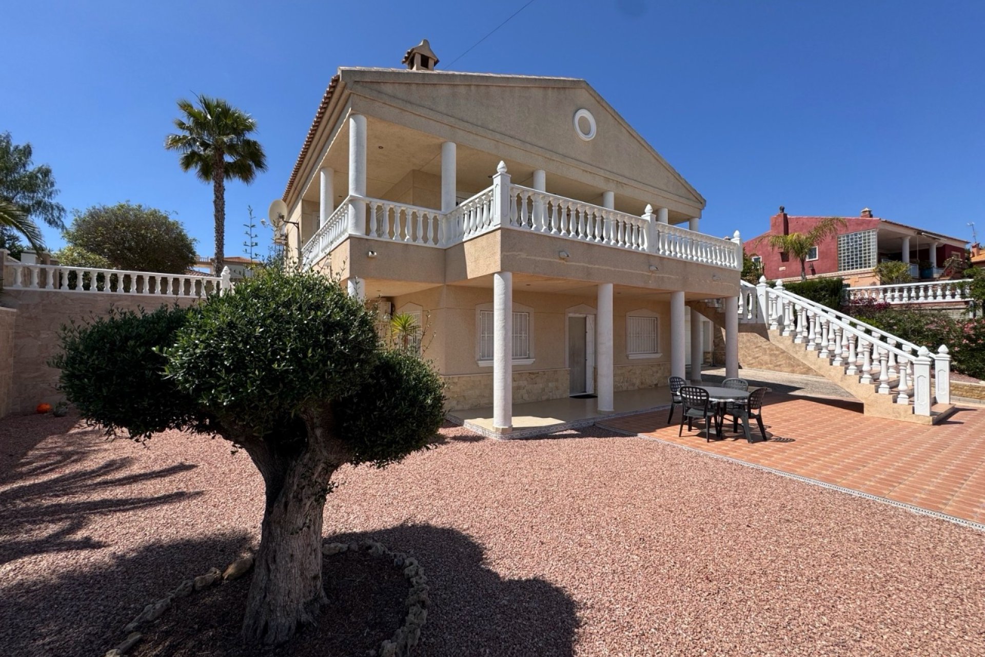 Resale - Villa -
Algorfa - Lomas de La Juliana