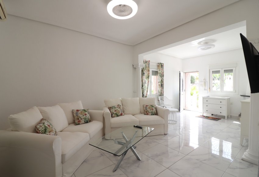 Resale - Villa -
Ciudad Quesada - La Fiesta