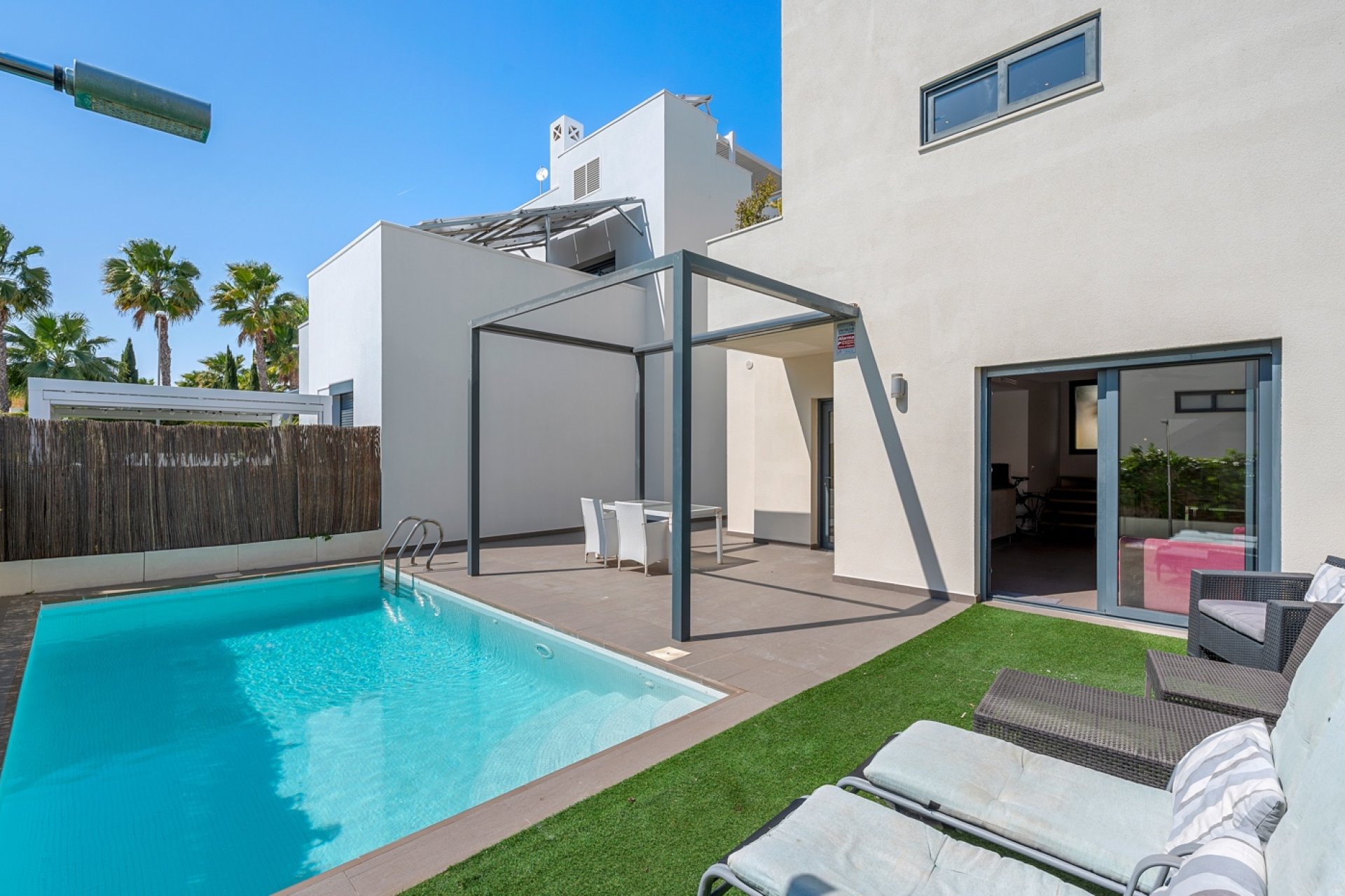 Resale - Villa -
Ciudad Quesada