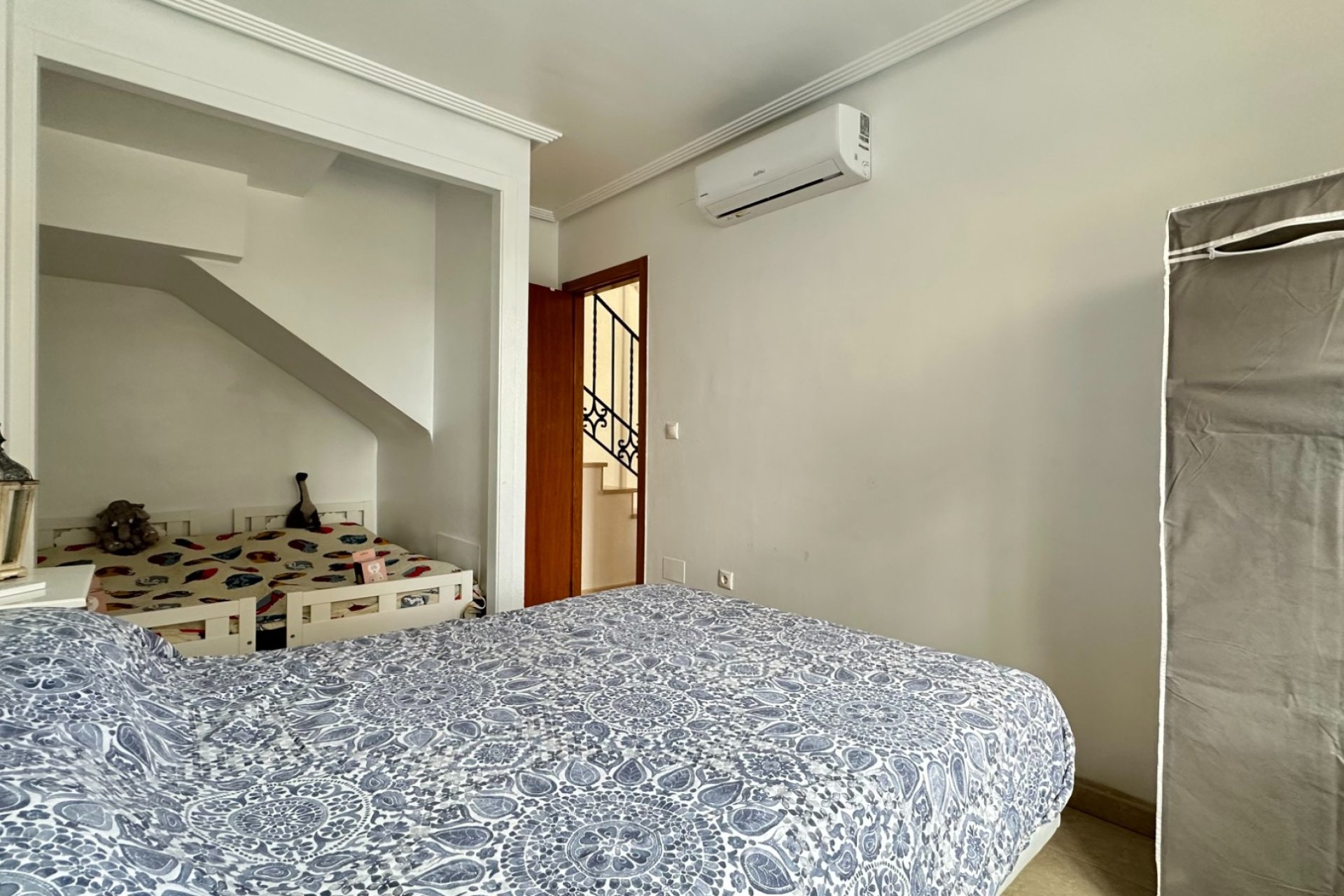 Resale - Villa -
Los Montesinos - La Herrada