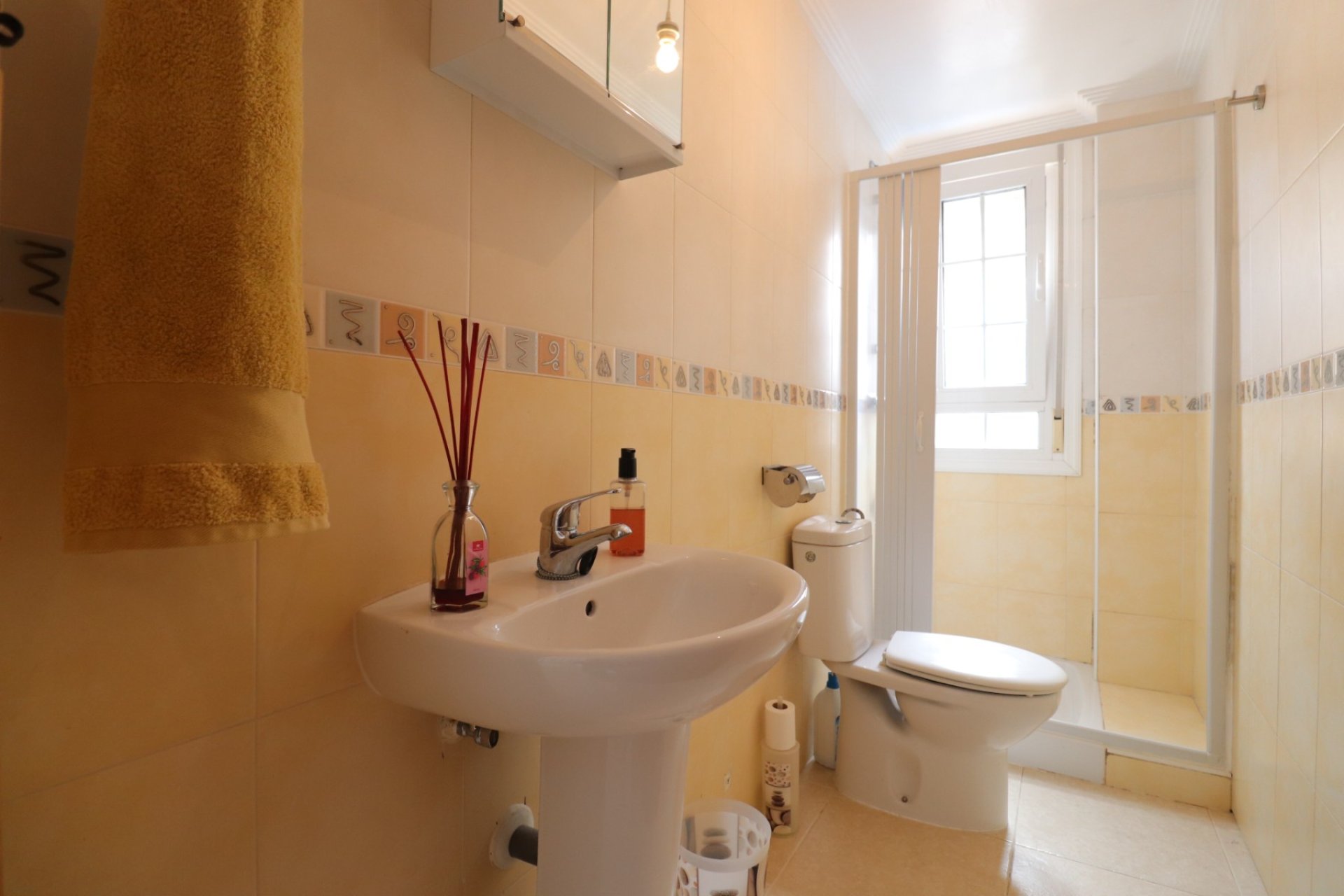 Resale - Villa -
Los Montesinos - La Herrada
