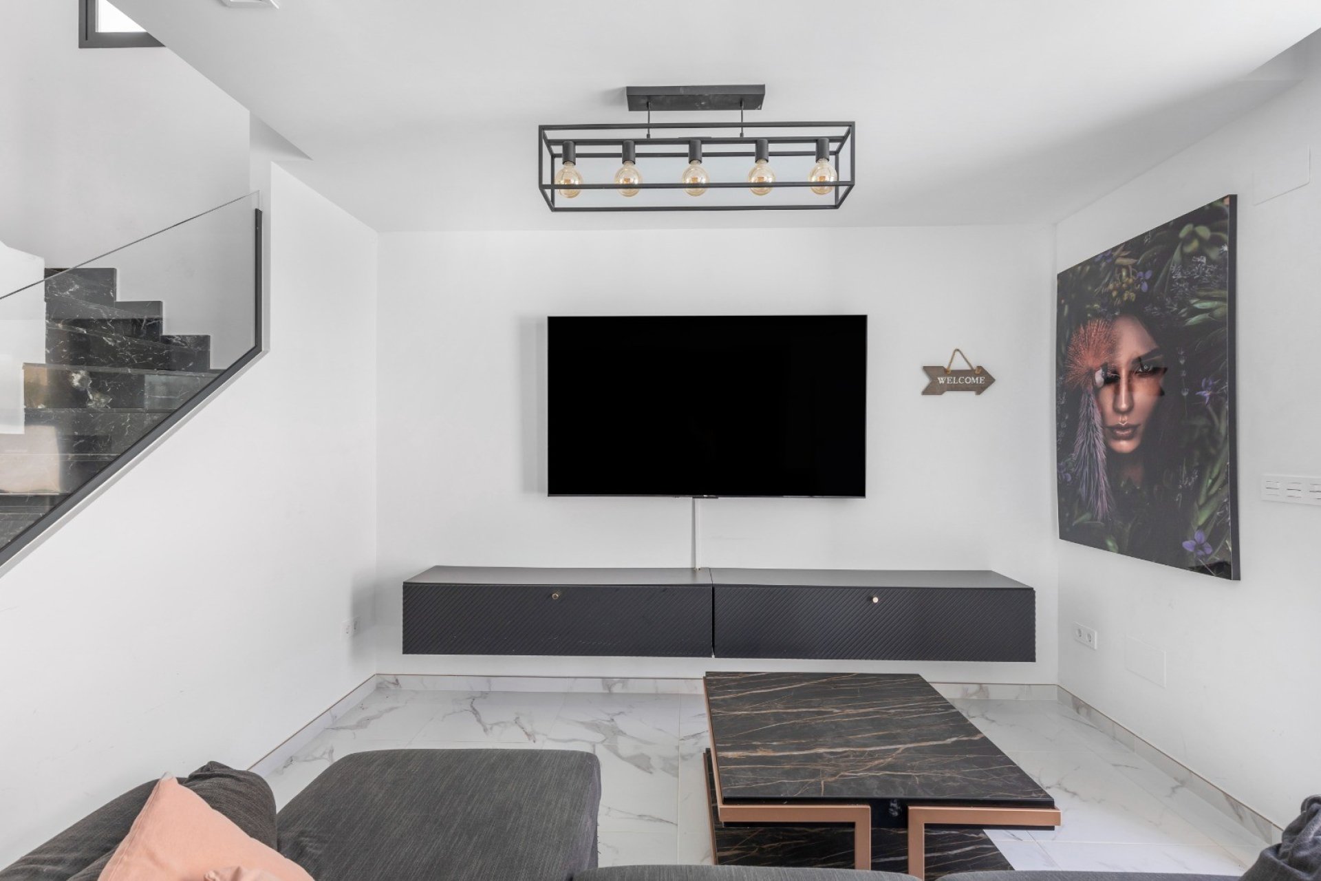 Resale - Villa -
Los Montesinos - La Herrada