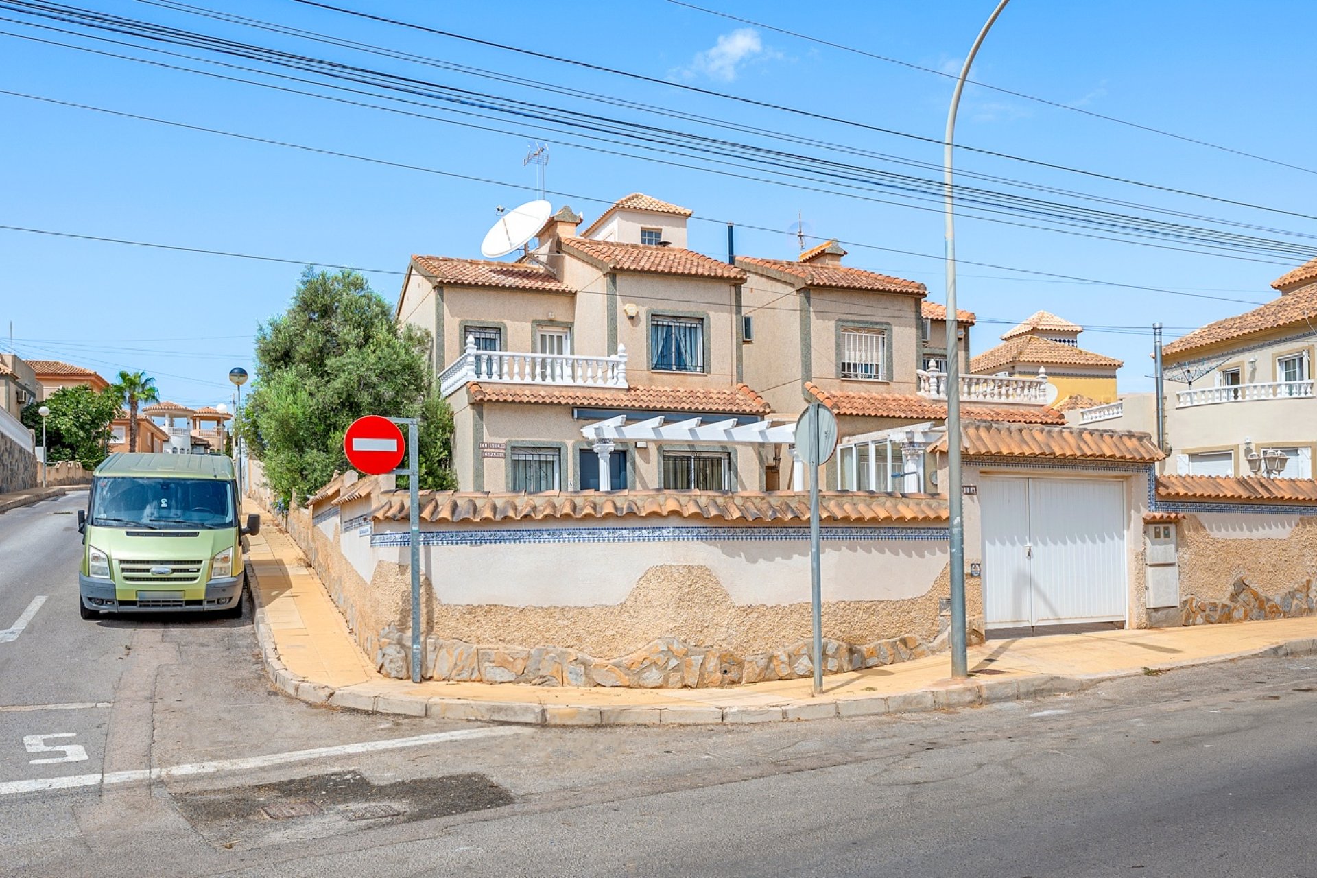 Resale - Villa -
Orihuela Costa - El Galan