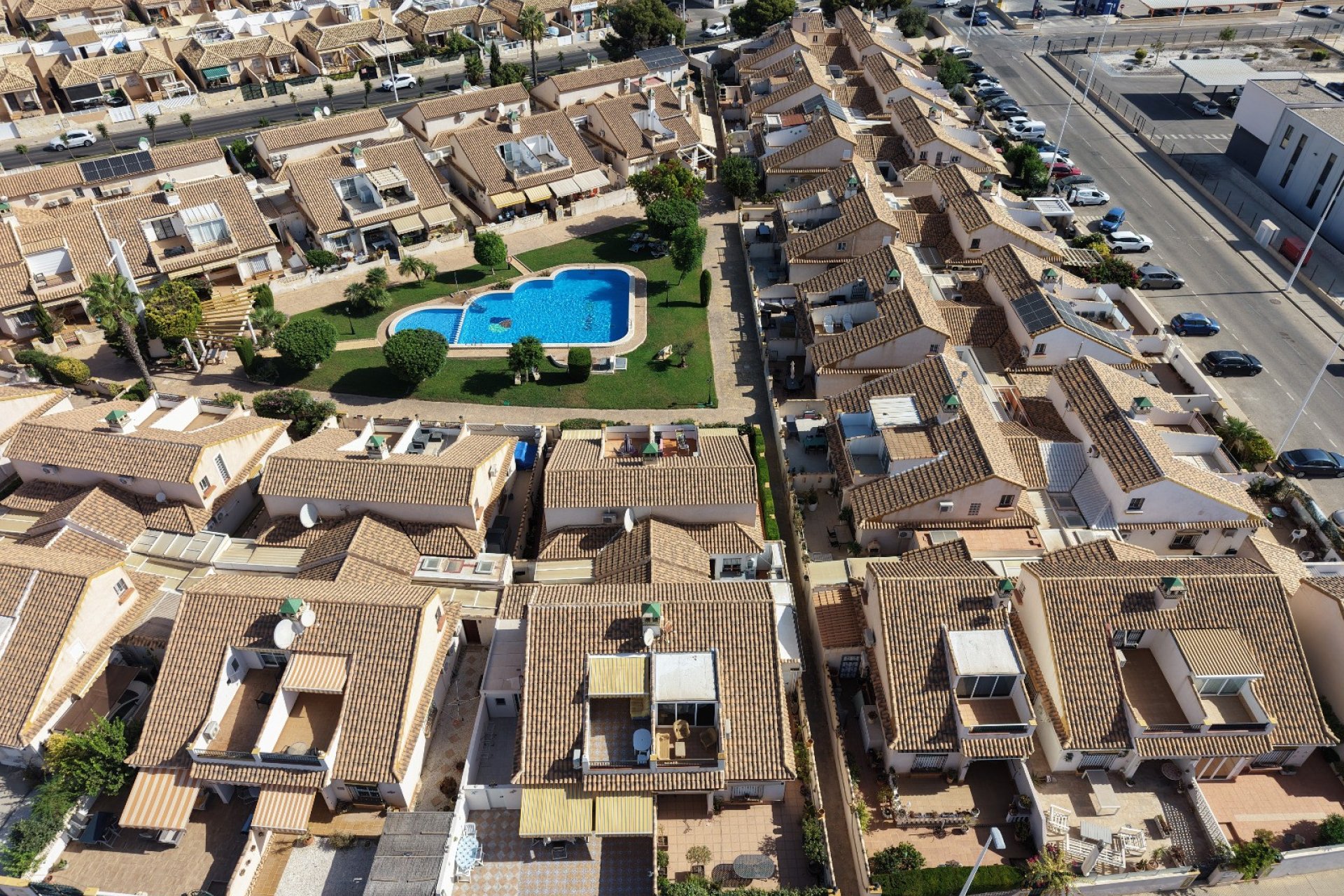 Resale - Villa -
Orihuela Costa - La Zenia