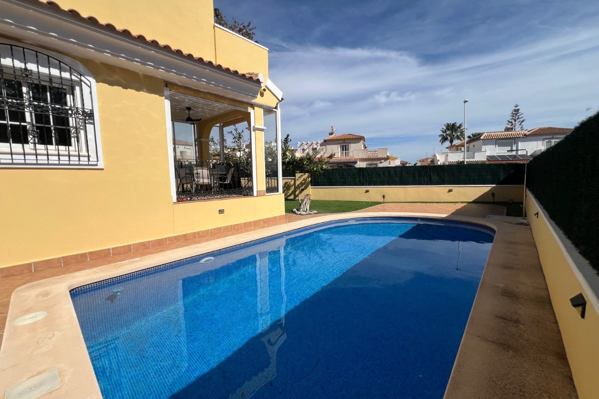 Resale - Villa -
Orihuela Costa - Los Dolses