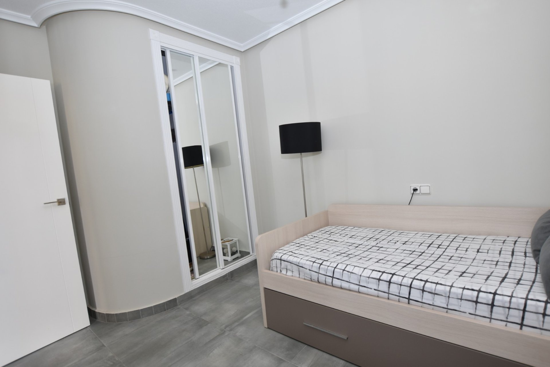 Resale - Villa -
Orihuela Costa - Los Dolses