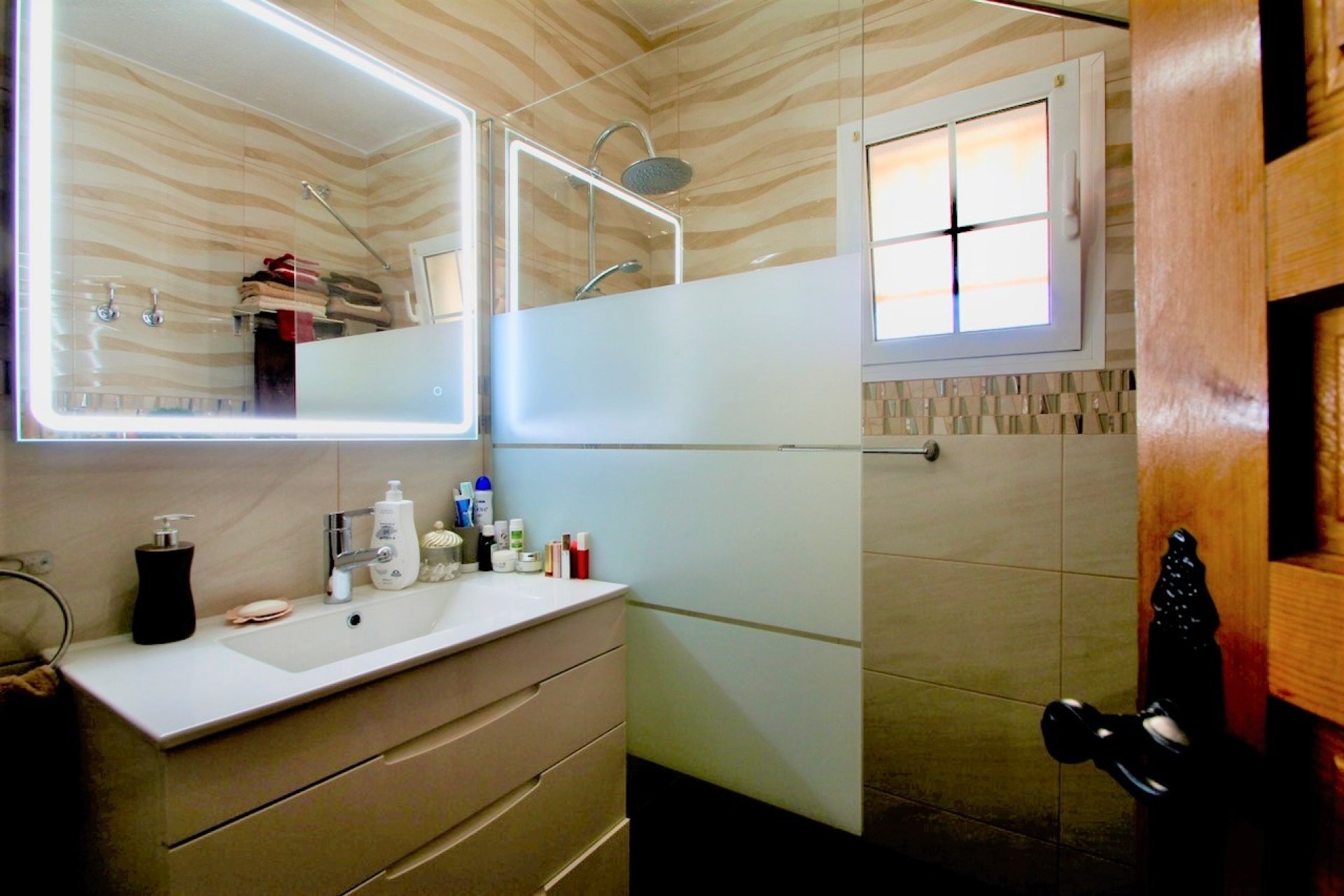 Resale - Villa -
Orihuela Costa - Villamartín