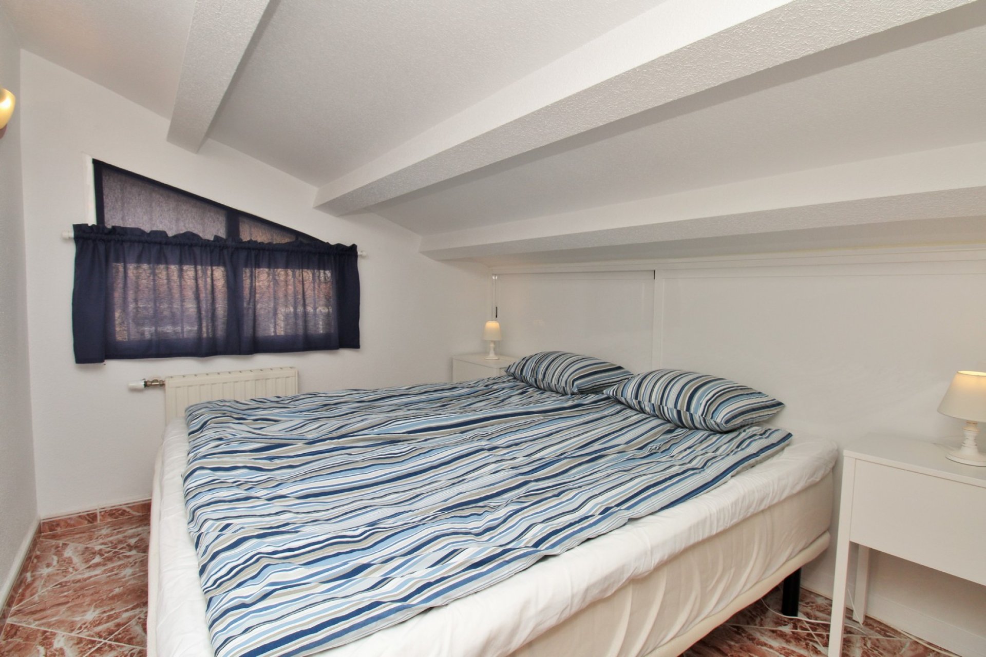 Resale - Villa -
Villamartín