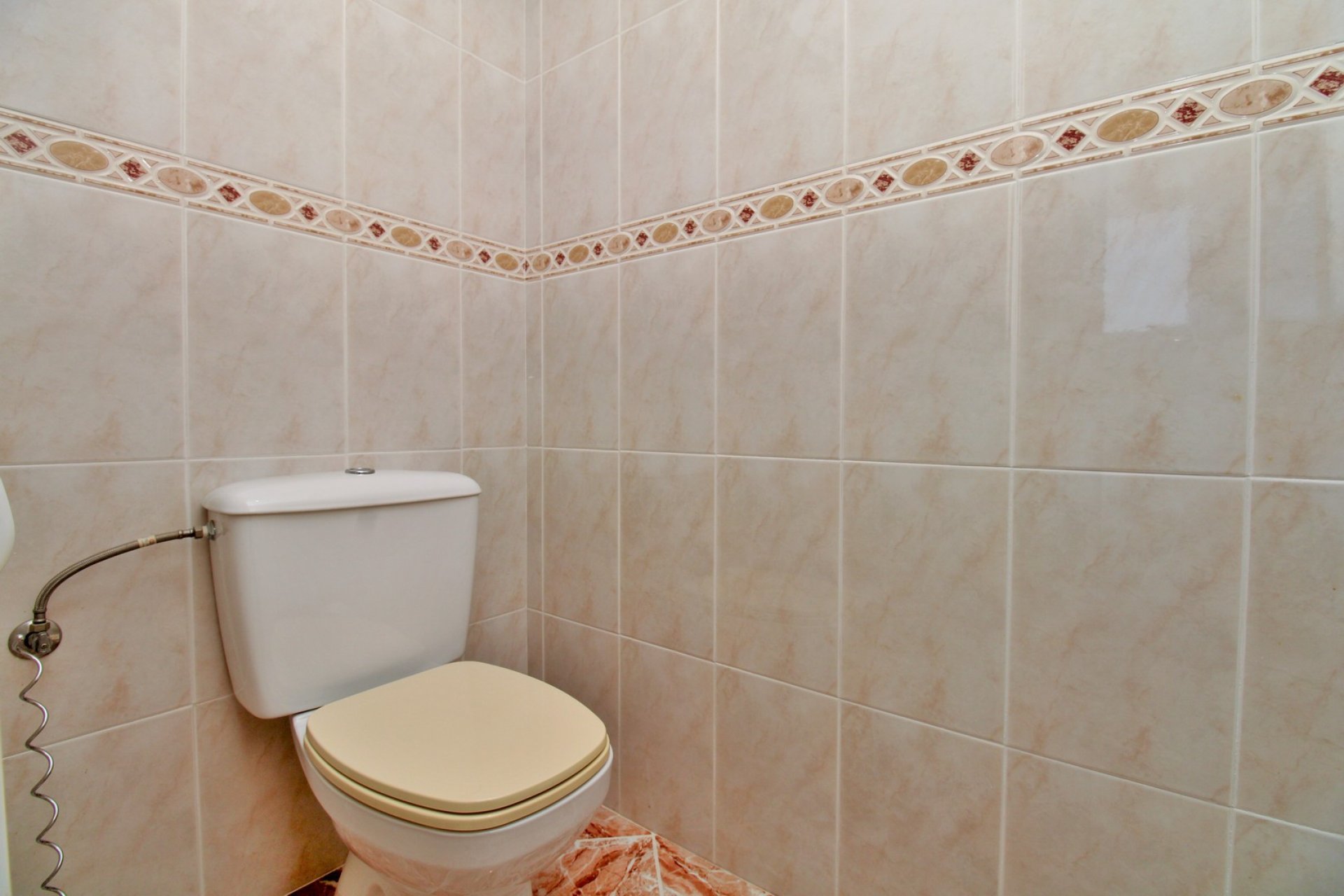 Resale - Villa -
Villamartín