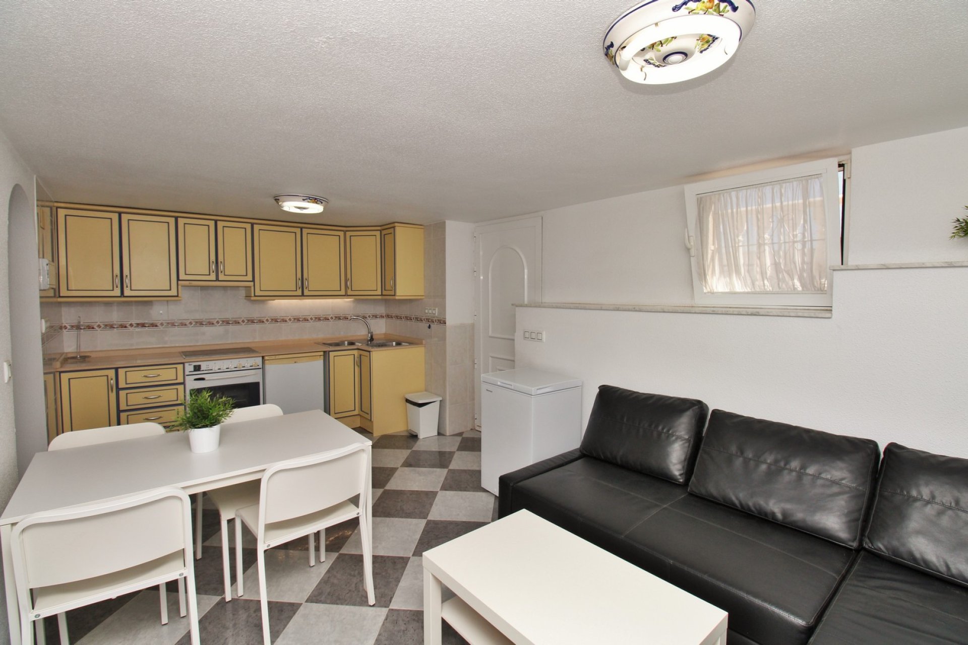 Resale - Villa -
Villamartín