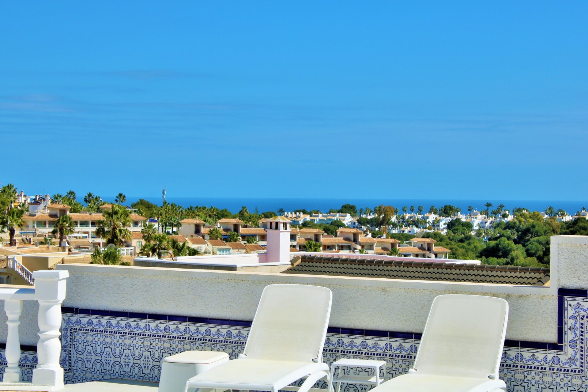 Resale - Villa -
Villamartín