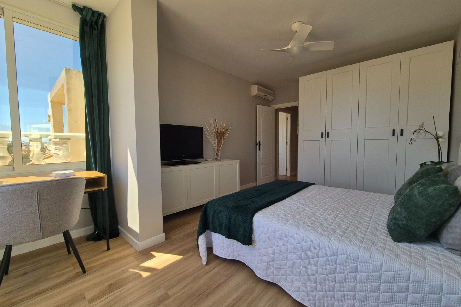 Reventa - Adosado -
Alicante - La Florida