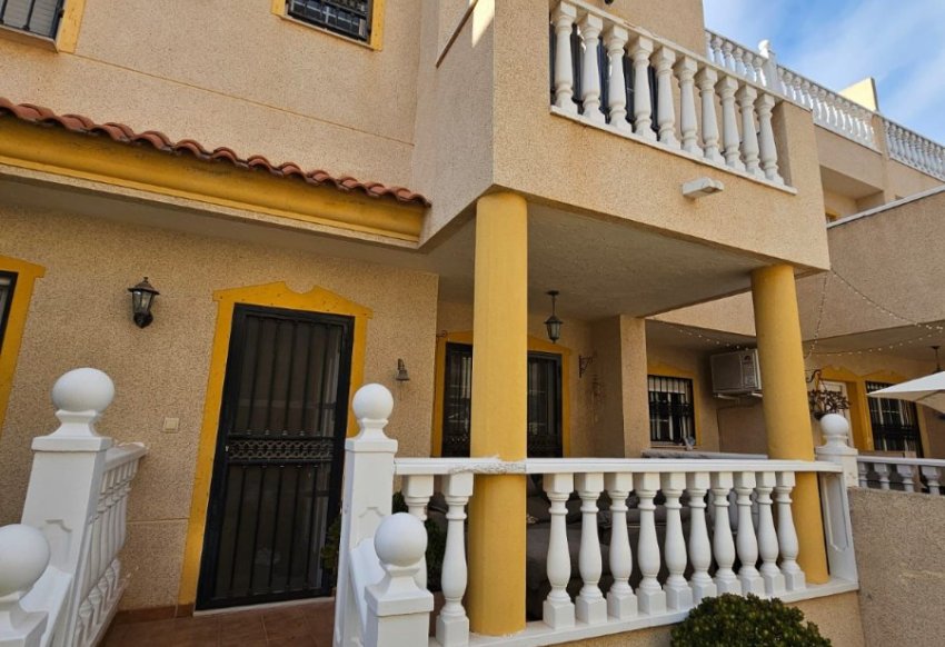 Reventa - Adosado -
Guardamar del Segura - Los Balcones