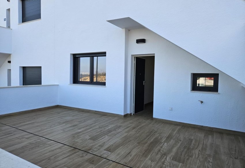 Reventa - Adosado -
Torrevieja - Los Balcones