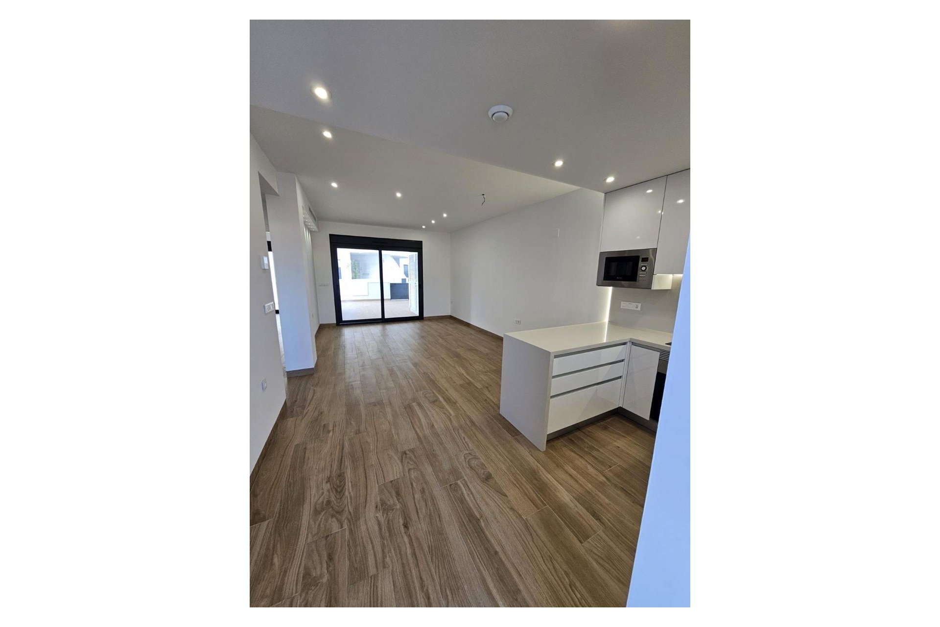 Reventa - Adosado -
Torrevieja - Los Balcones