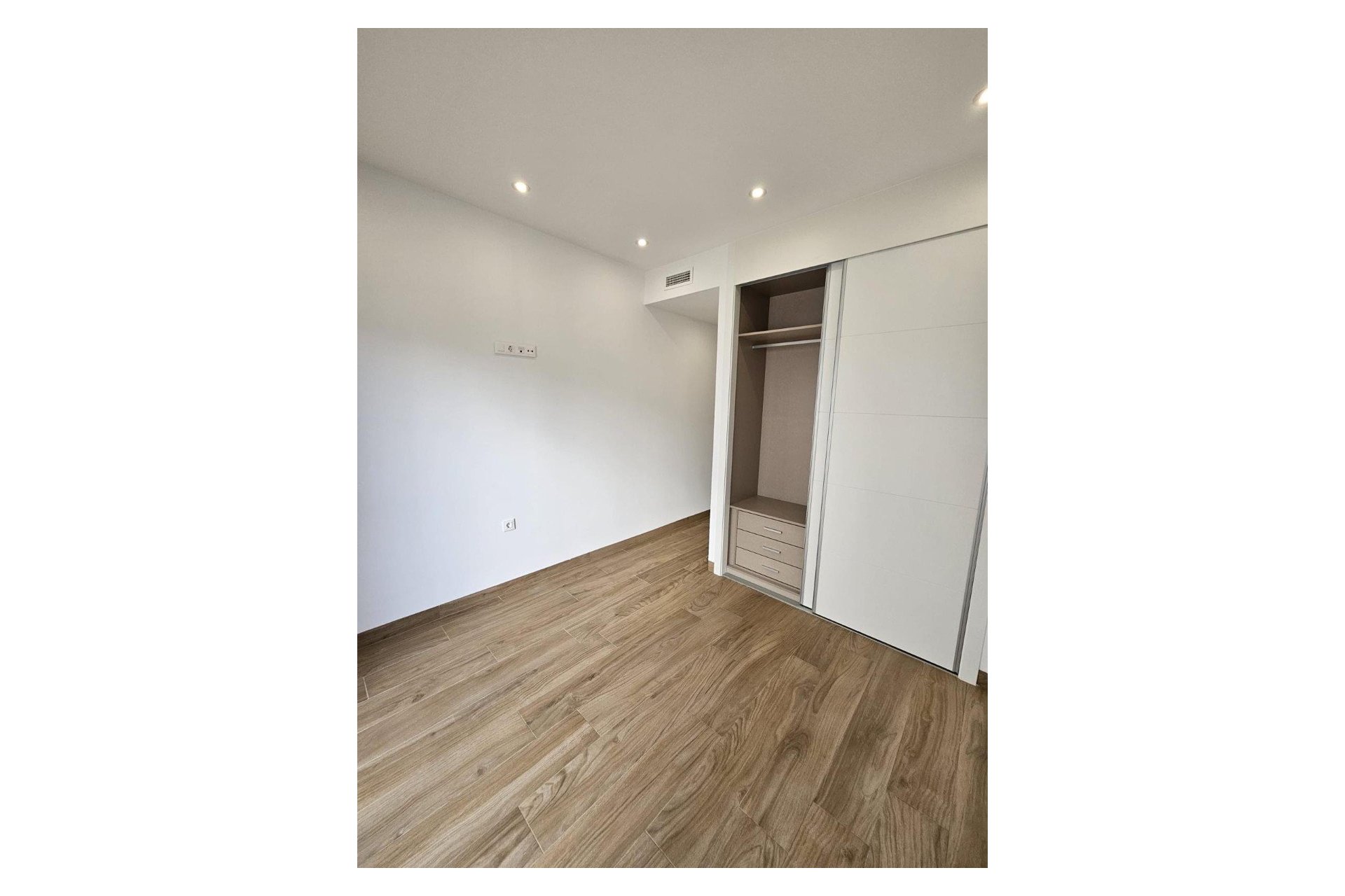 Reventa - Adosado -
Torrevieja - Los Balcones