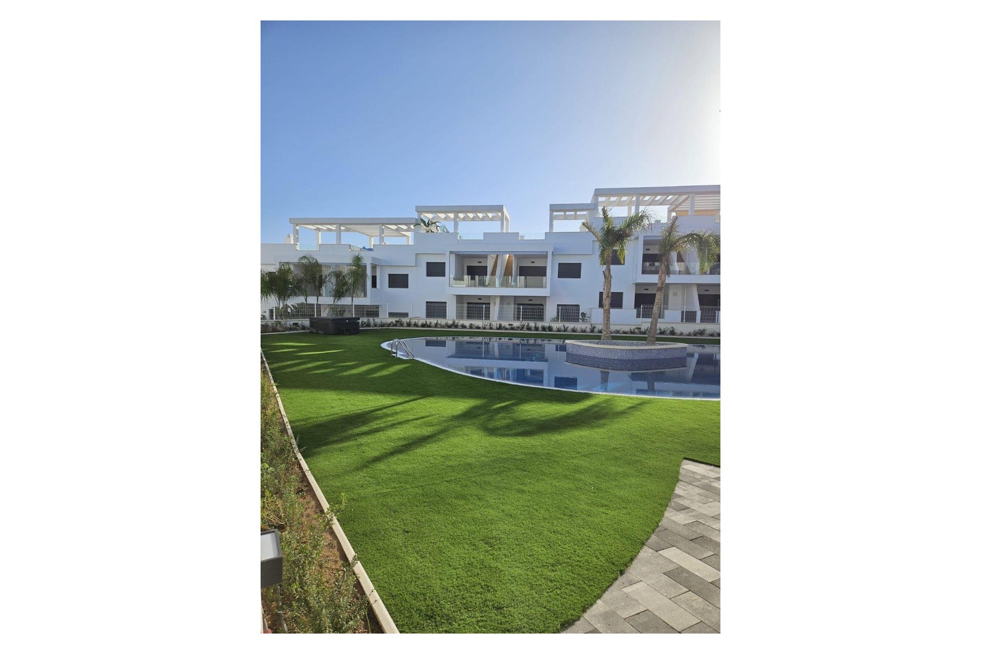 Reventa - Adosado -
Torrevieja - Los Balcones