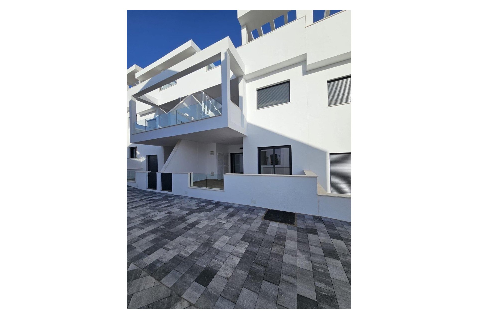 Reventa - Adosado -
Torrevieja - Los Balcones