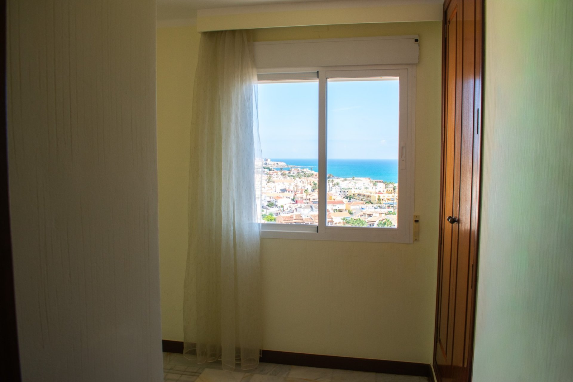 Reventa - apartment -
Torrevieja - Playa Los Locos
