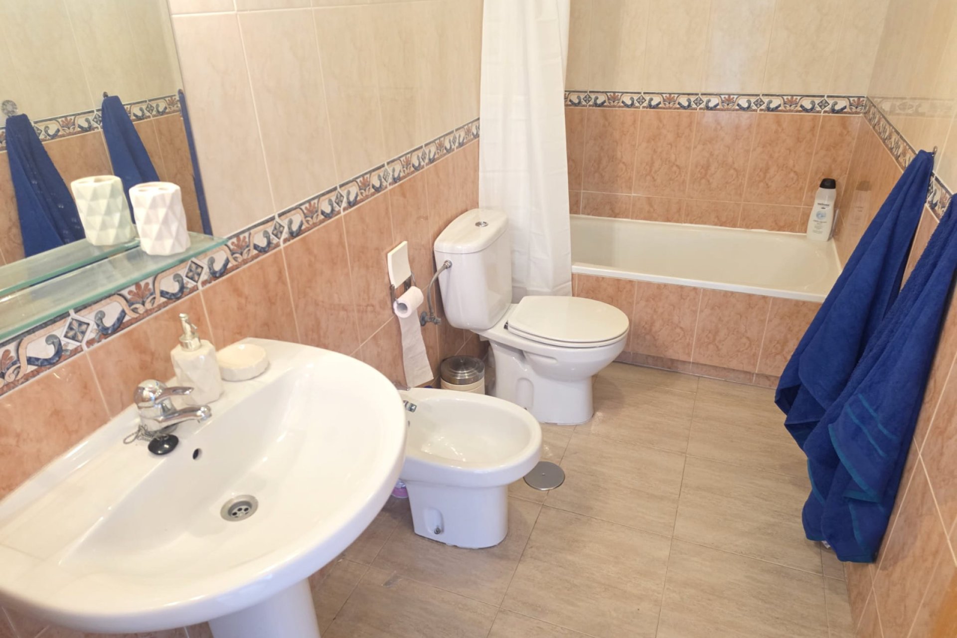 Reventa - apartment -
Villamartín - El Galan